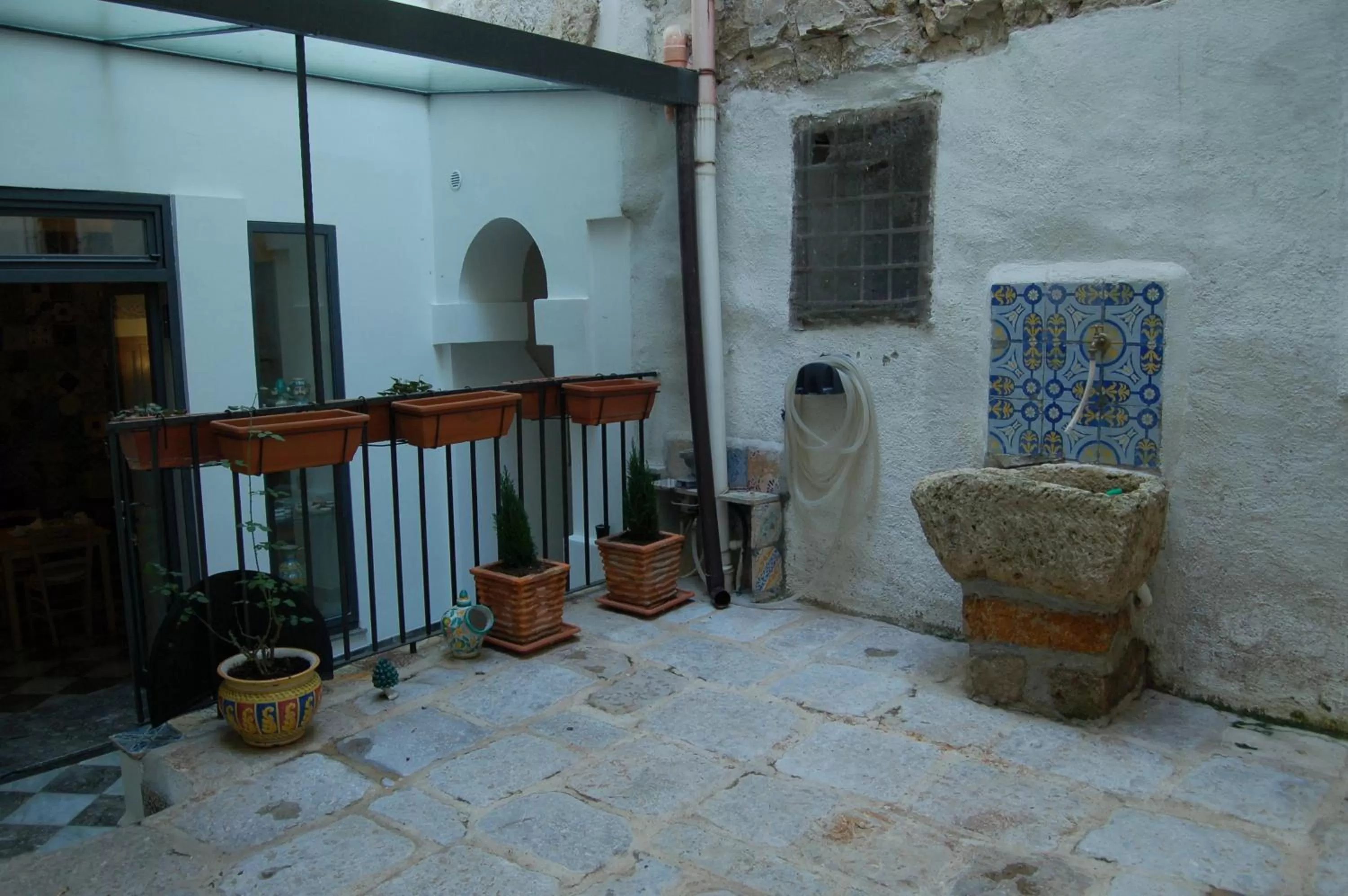 Facade/entrance in Federico Secondo B&B