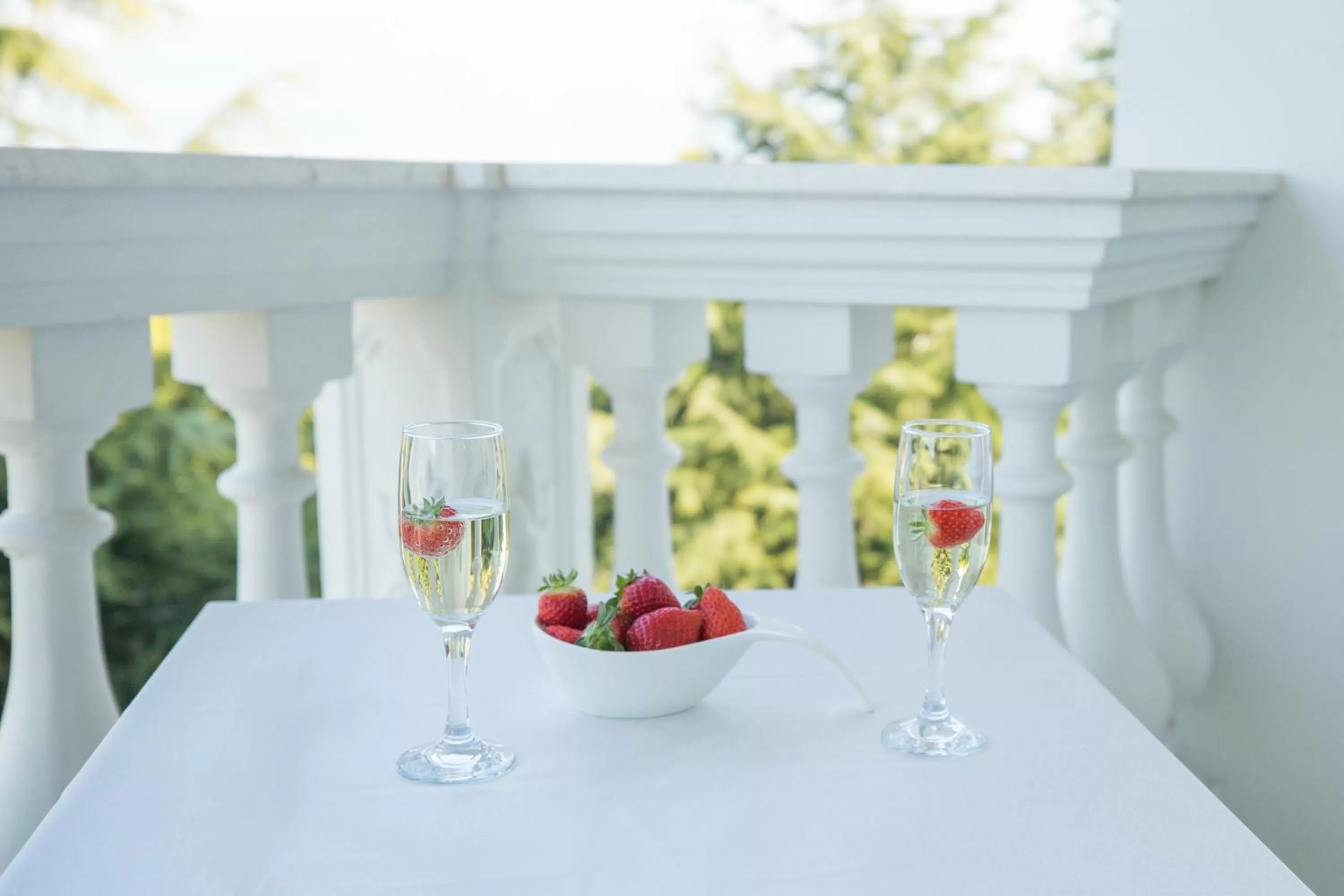 Drinks in Royal Hill Hotel