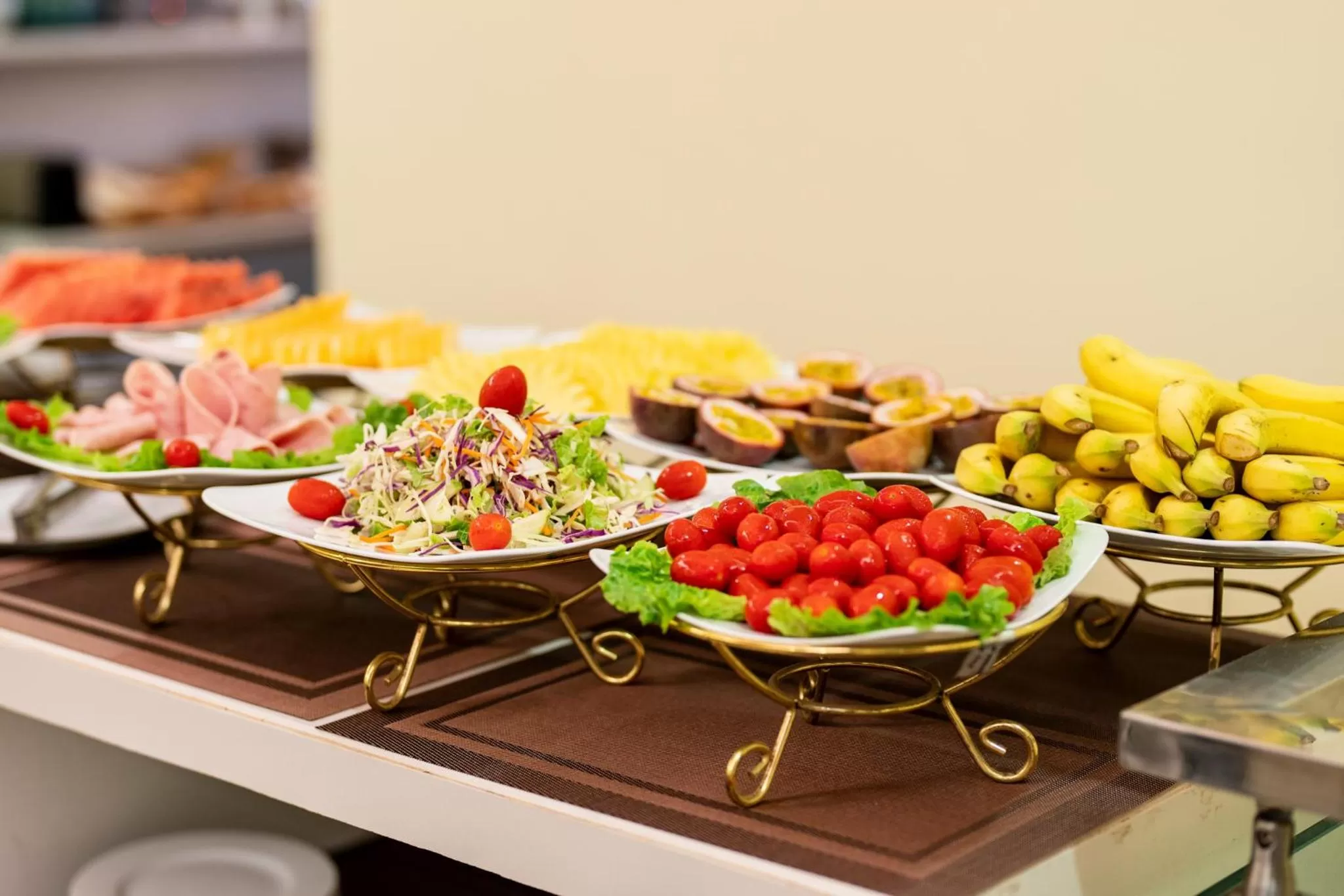 Restaurant/places to eat in Golden Legend Boutique Hotel