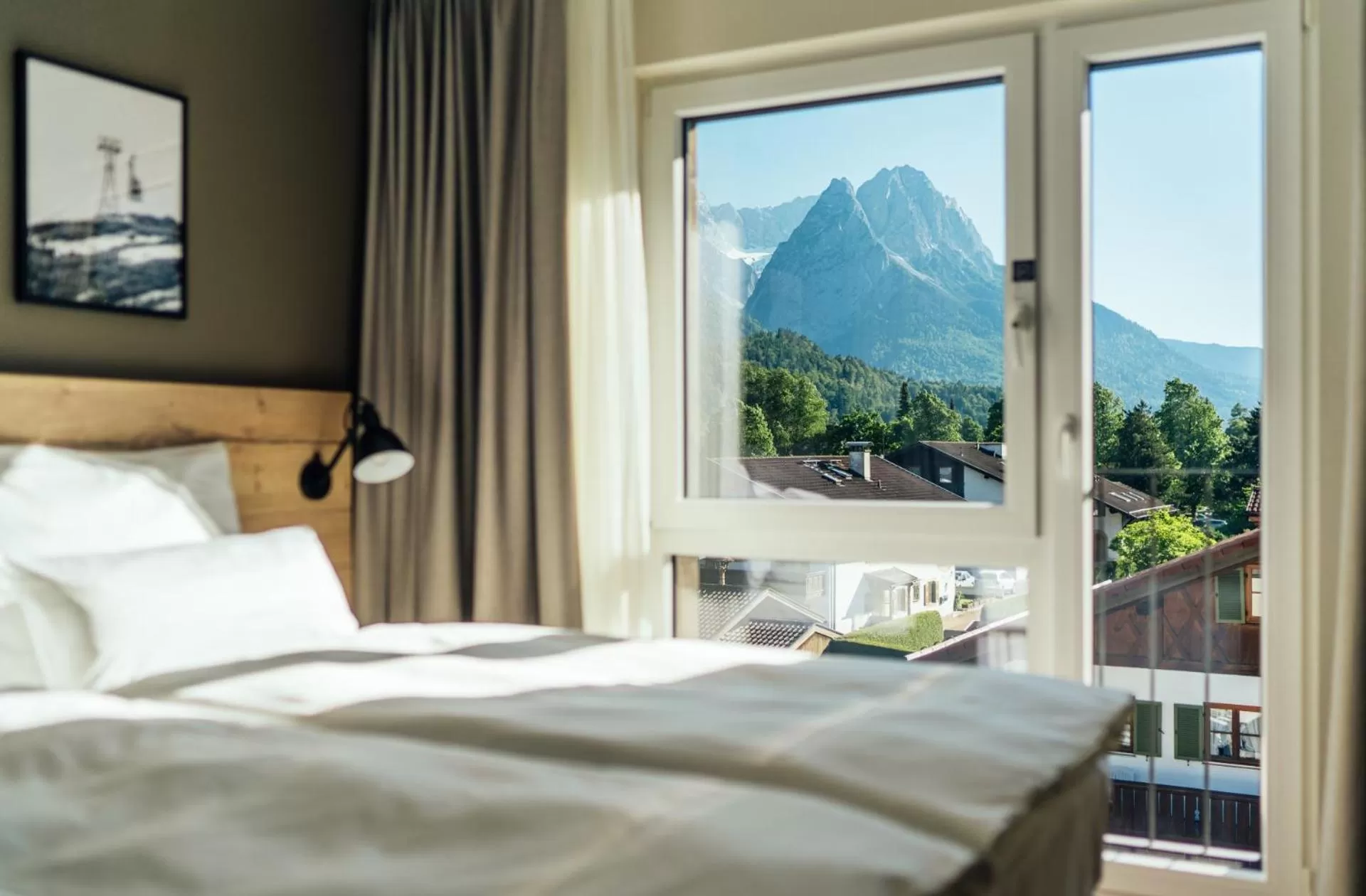 Photo of the whole room, Bed in aja Garmisch-Partenkirchen