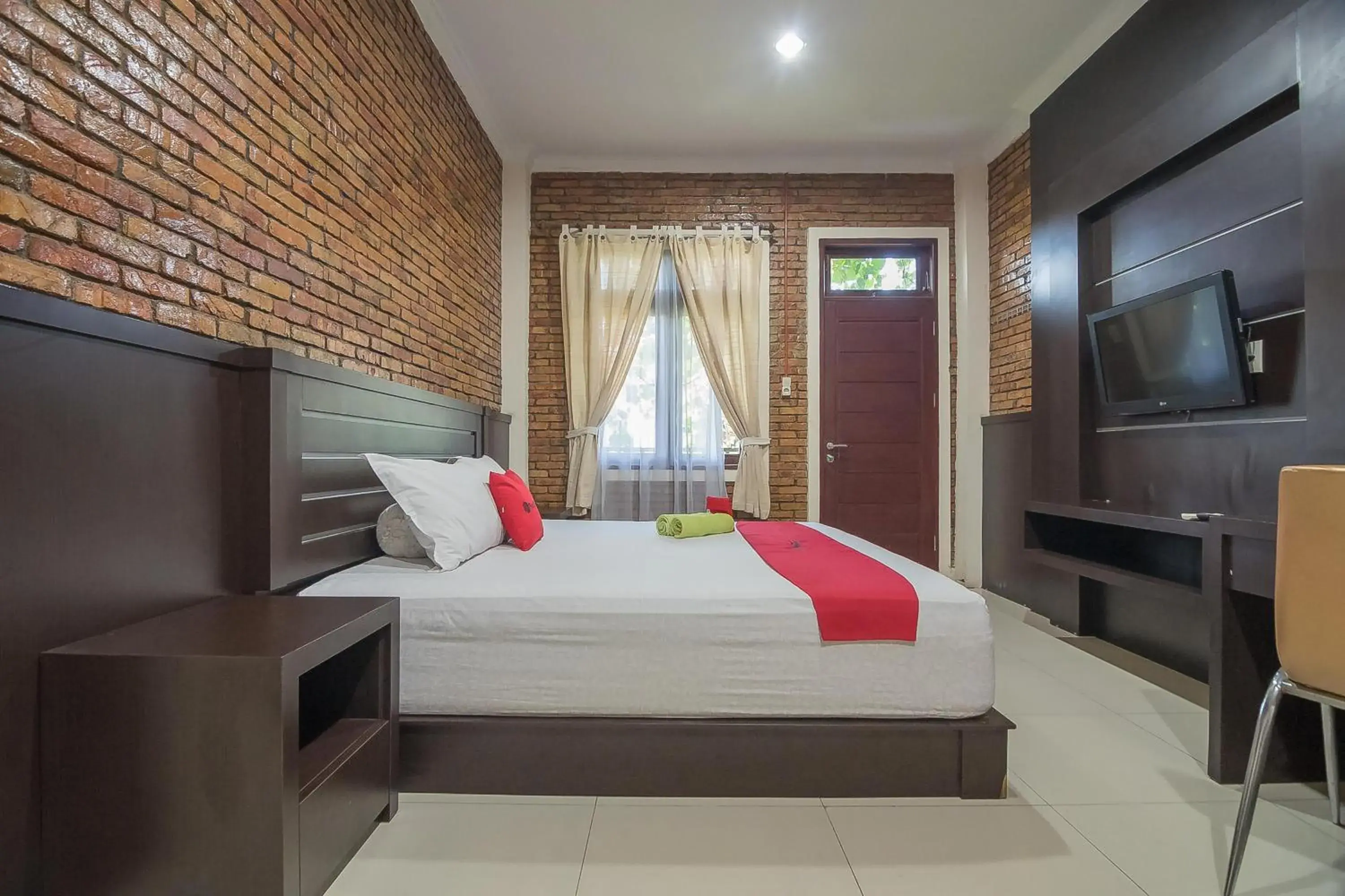 RedDoorz Plus near Cambridge City Square 2 Medan RedDoorz Plus near Cambridge City Square 2 Medan