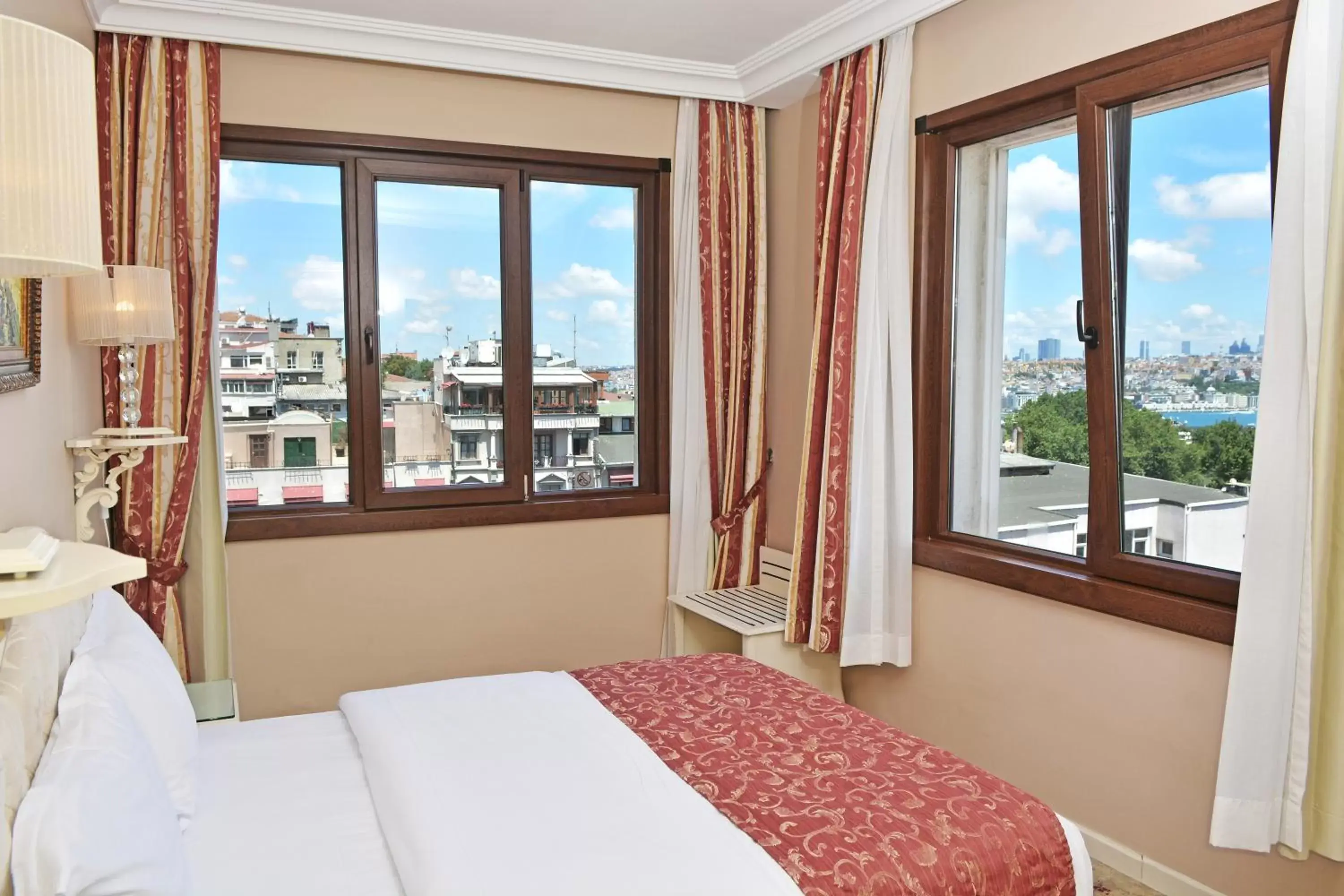 Double Room with Sea View in The And Hotel Sultanahmet - Special Category Double Room with Sea View in The And Hotel Sultanahmet - Special Category
