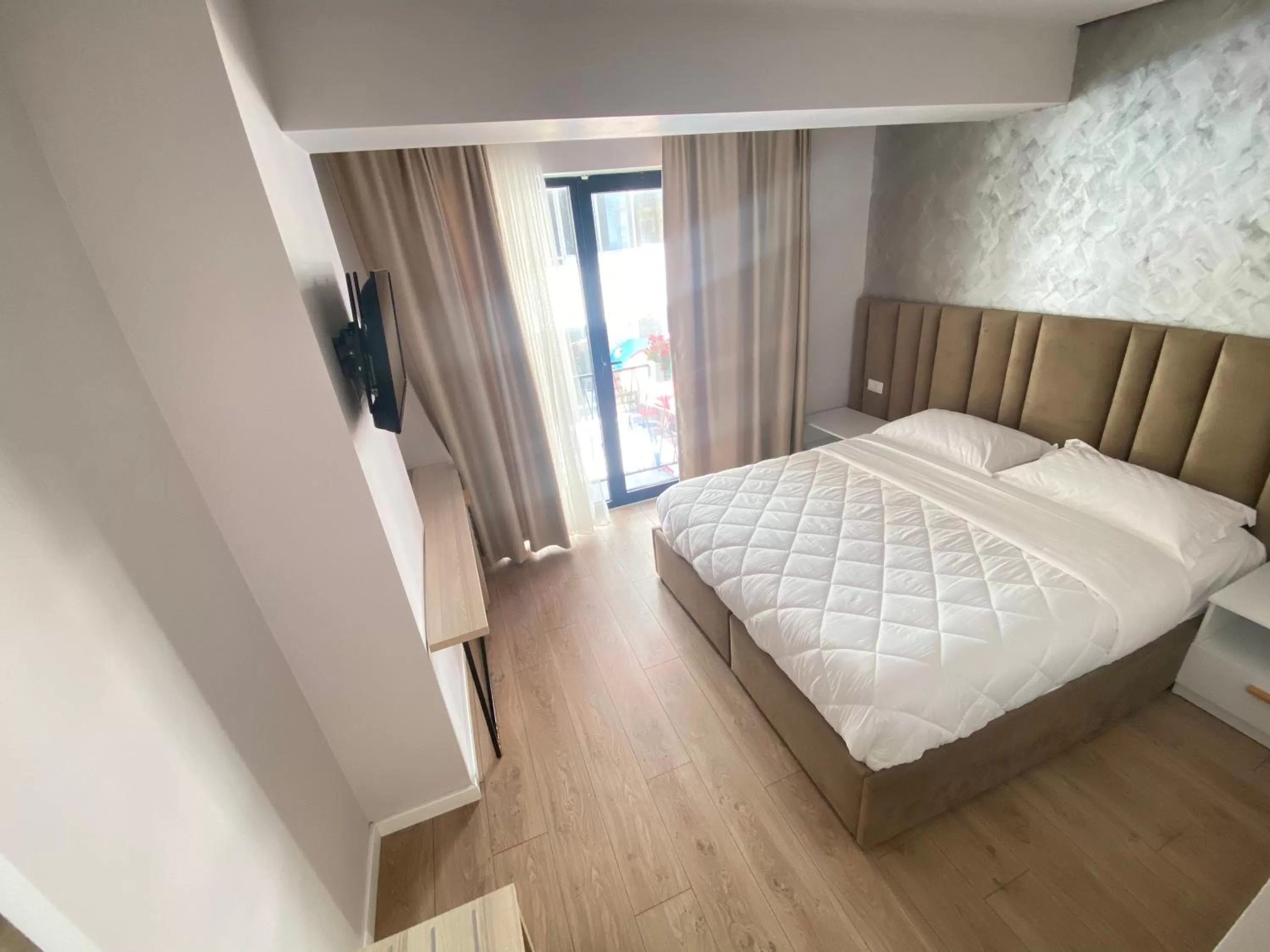 Bedroom, Bed in Hotel Alion