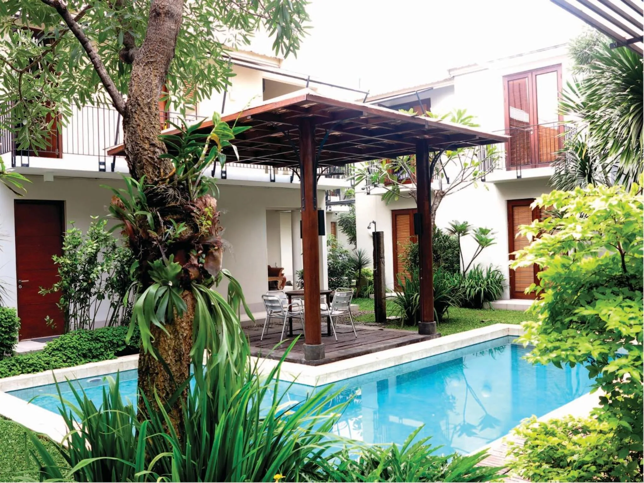 Swimming pool in Chic Quarter