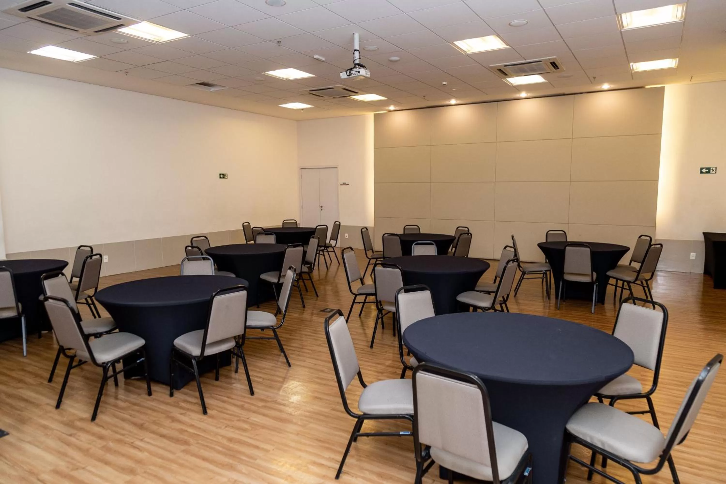 Banquet/Function facilities in Hilton Garden Inn Belo Horizonte Lourdes