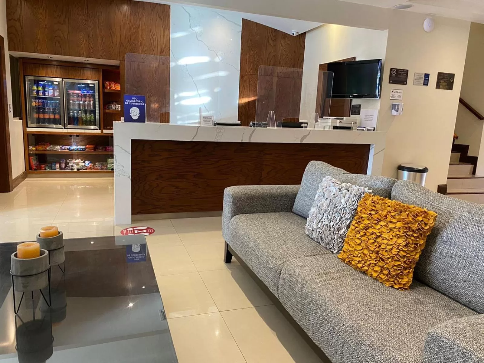 Lobby or reception in Best Western Plus Chihuahua Aeropuerto