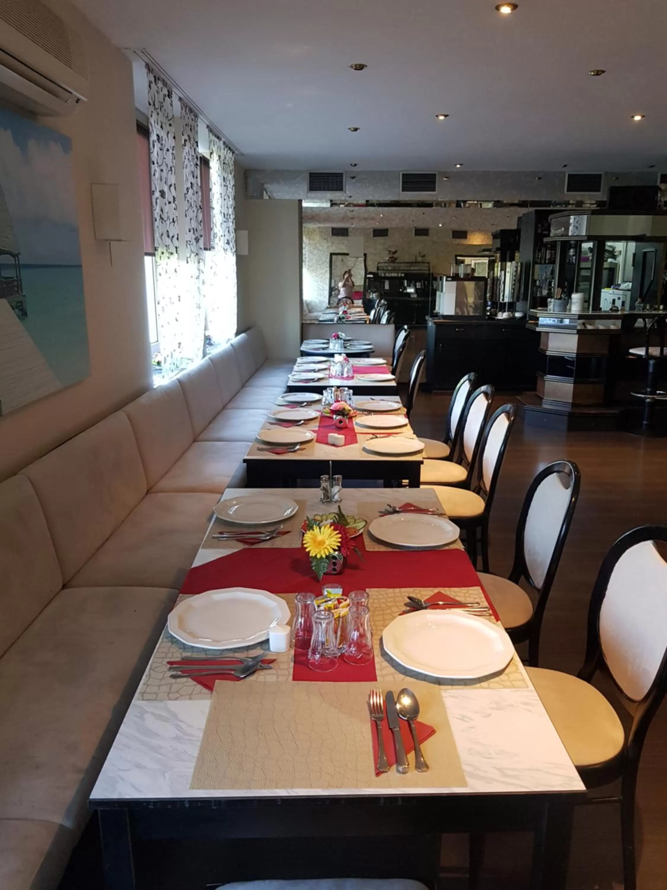 Other, Restaurant/Places to Eat in Hotel Kick