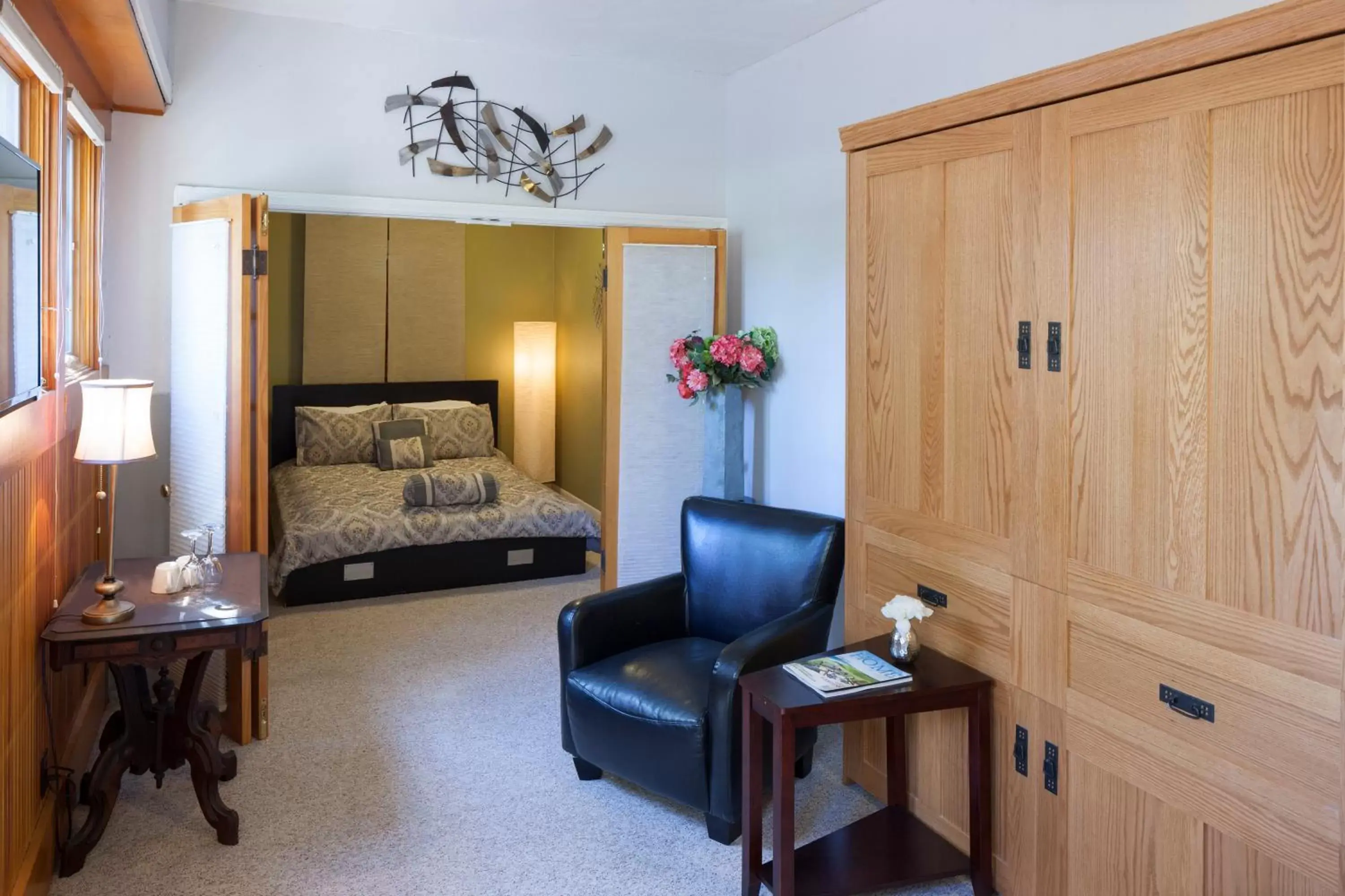 One-Bedroom Cottage in Henderson Castle Inn One-Bedroom Cottage in Henderson Castle Inn