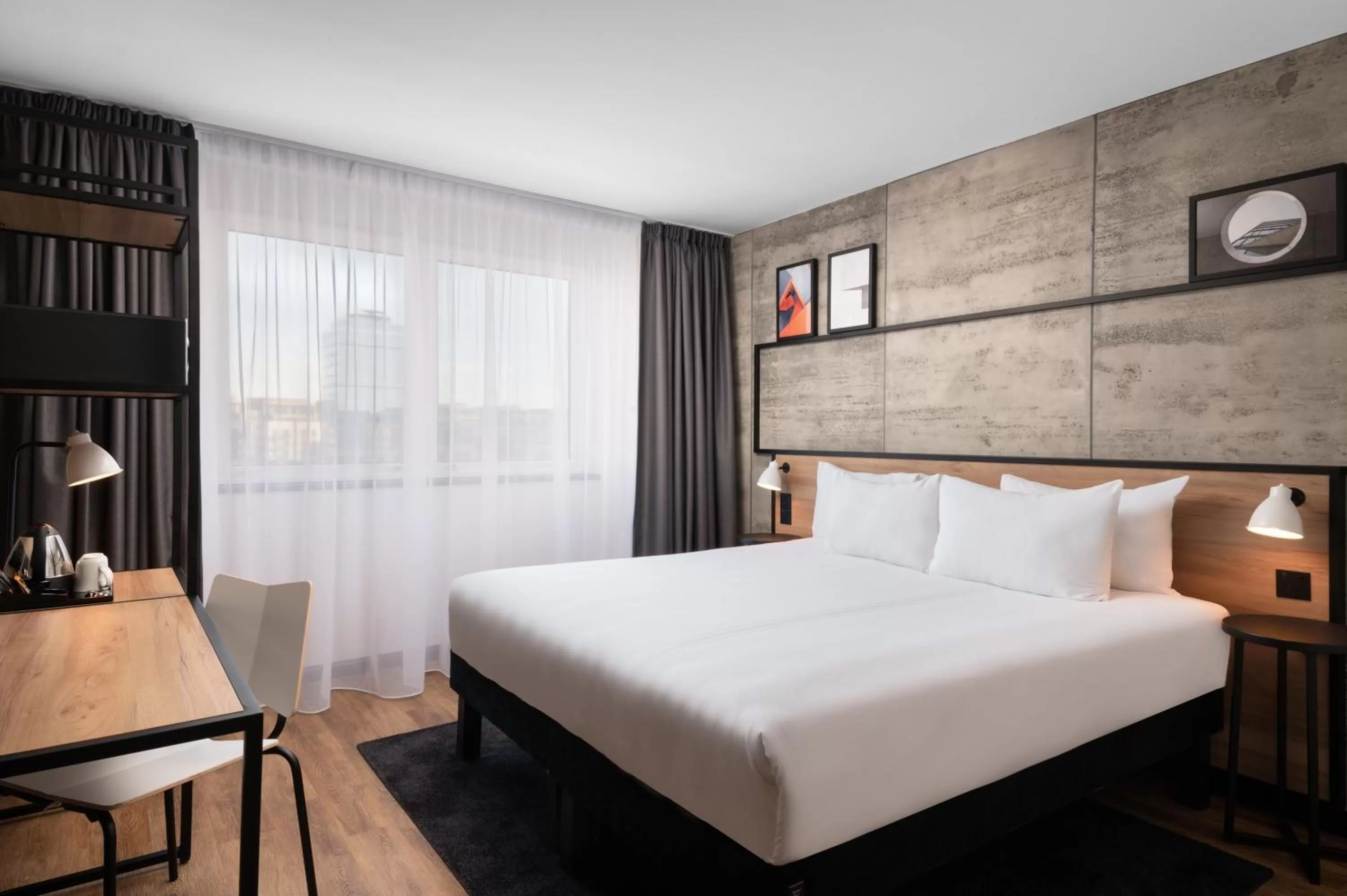 Bed in ibis London Earls Court