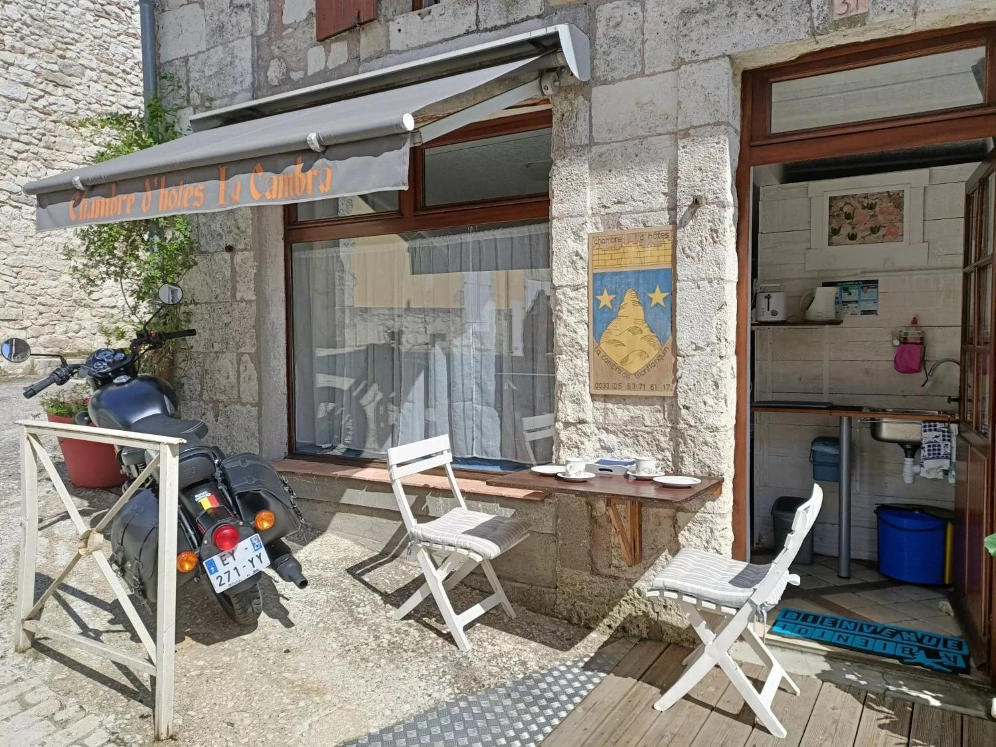 Balcony/Terrace in Gîte Studio "La Cambra dé Monflanquin" Studio Cottage