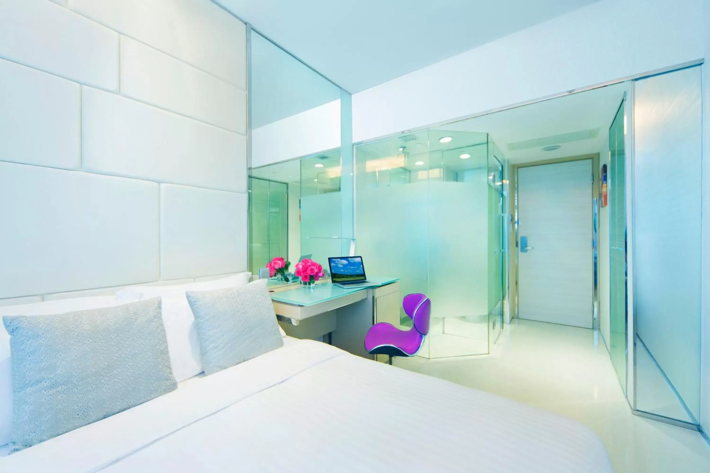 iSelect Queen Room in iclub Fortress Hill Hotel iSelect Queen Room in iclub Fortress Hill Hotel