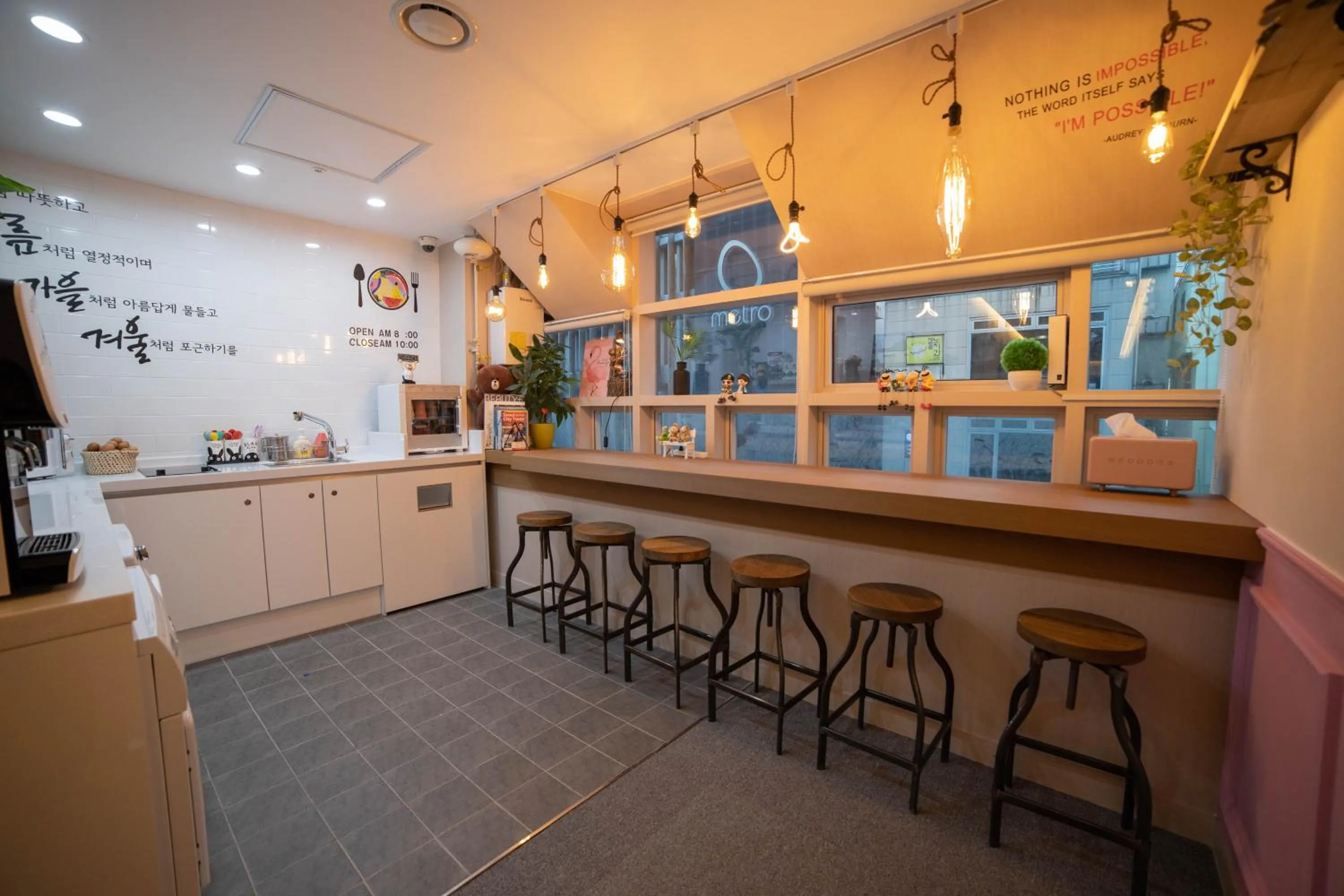 Communal kitchen in Calistar Hotel