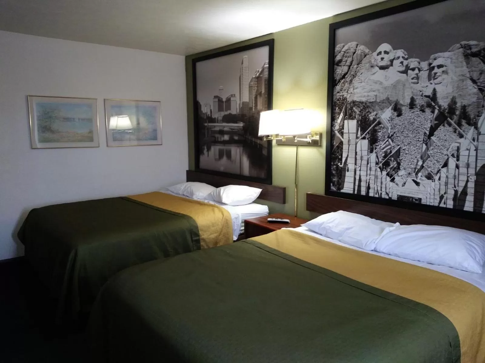 Bed in Ainsworth Inn