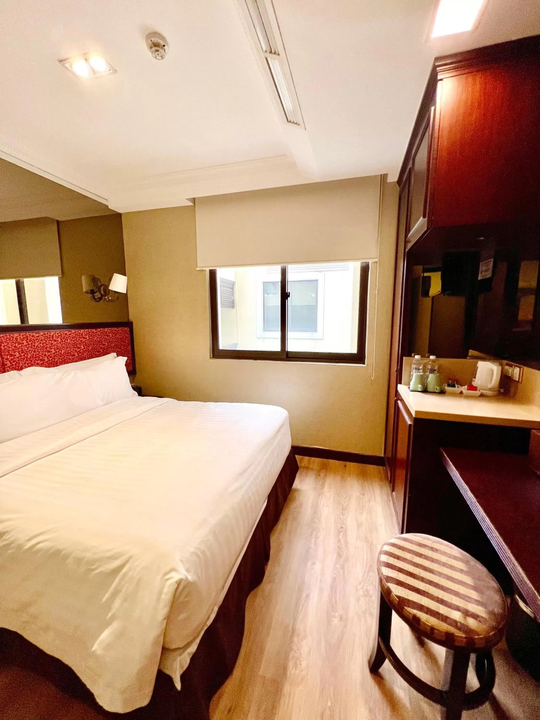 Photo of the whole room, Bed in Nostalgia Hotel