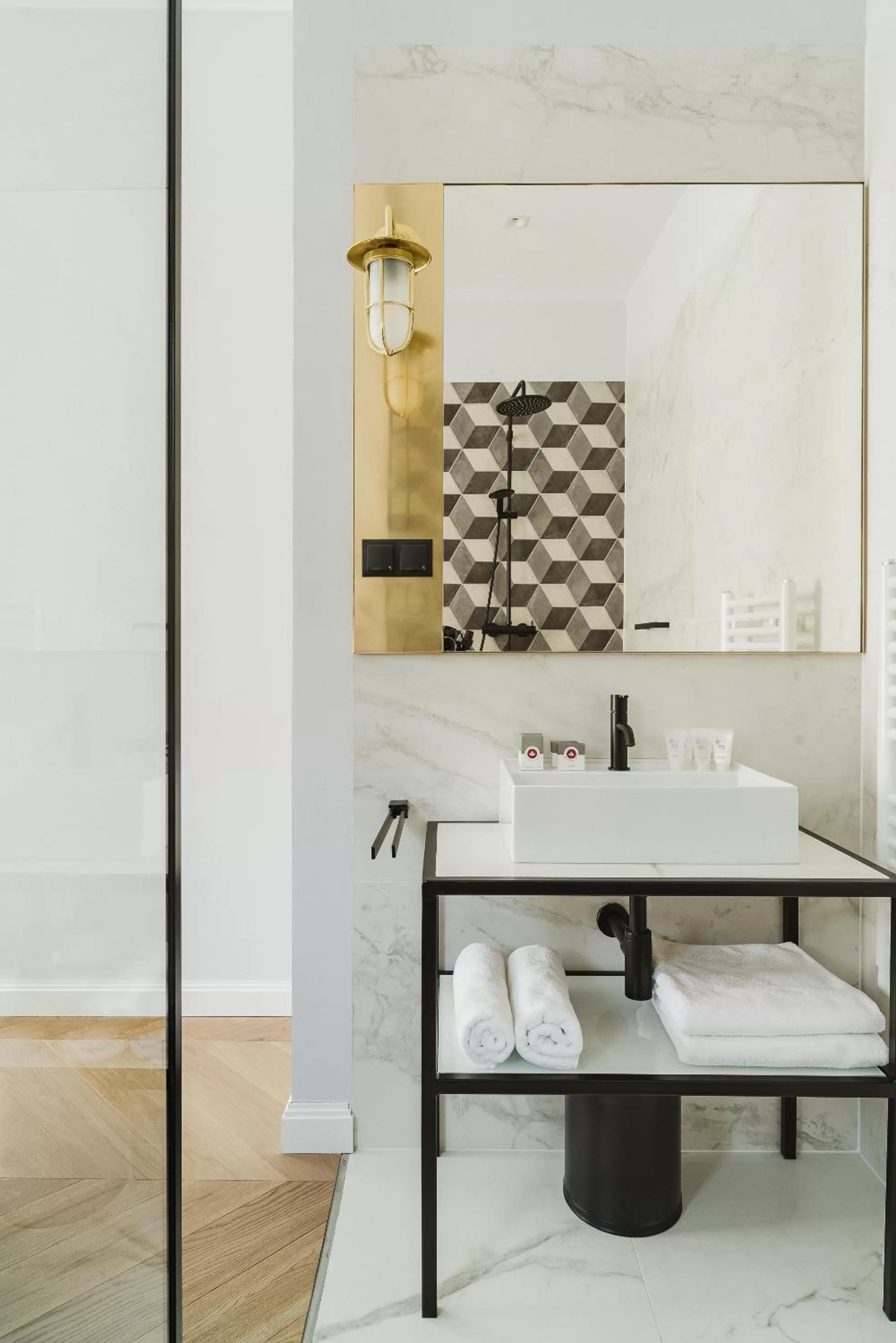 Shower in No.4 Residence