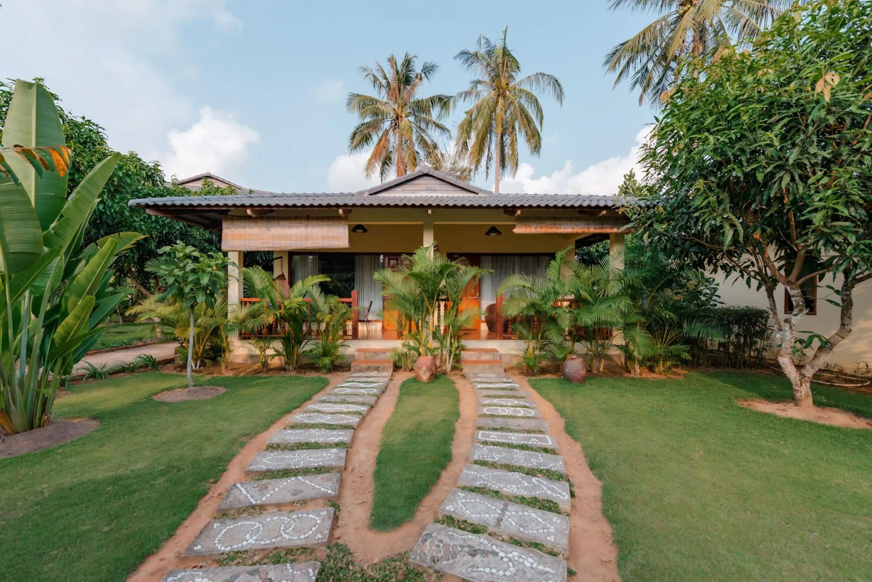 Facade/entrance in Elwood Premier Resort Phu Quoc
