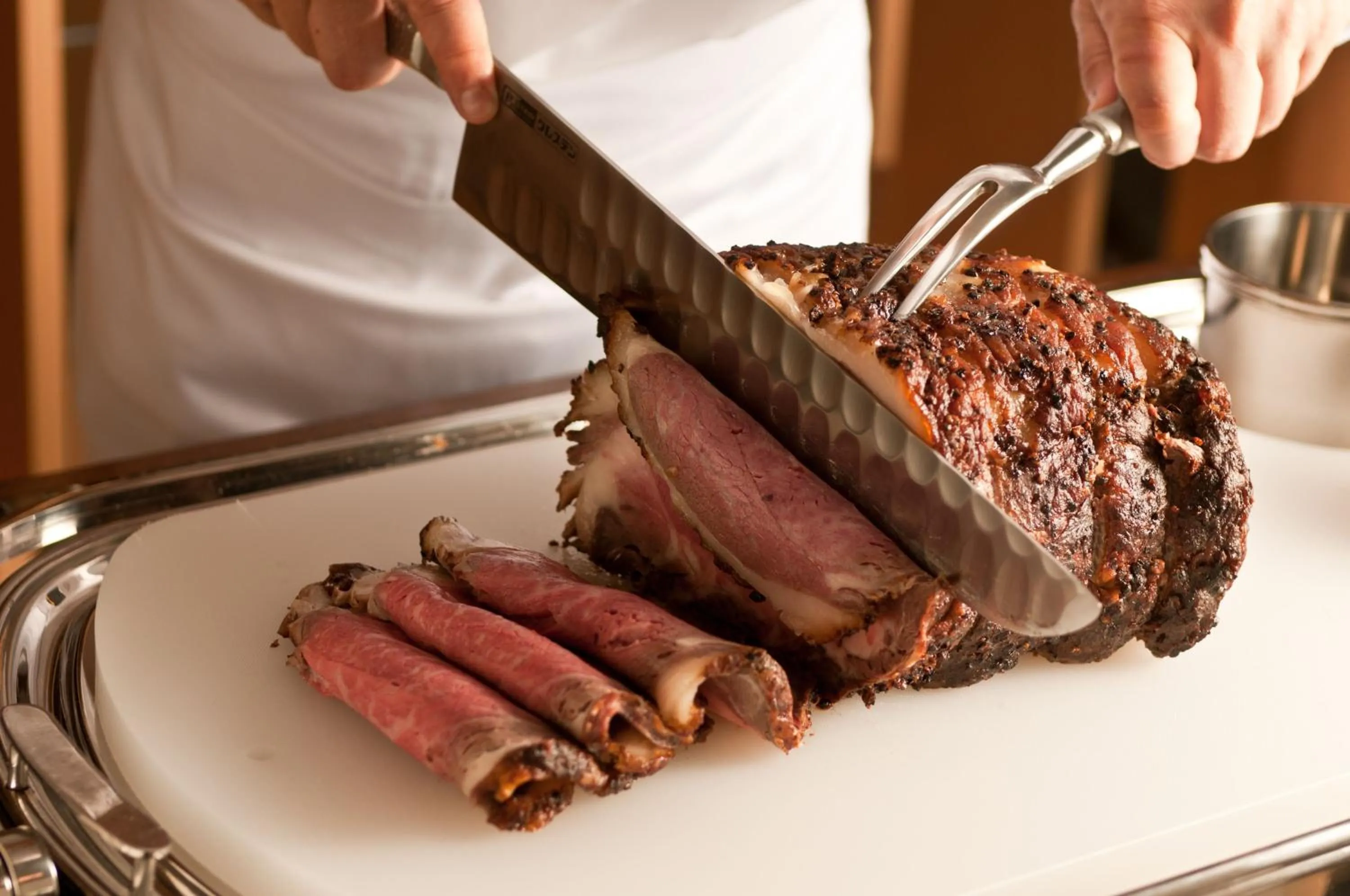 Restaurant/places to eat in The Capitol Hotel Tokyu