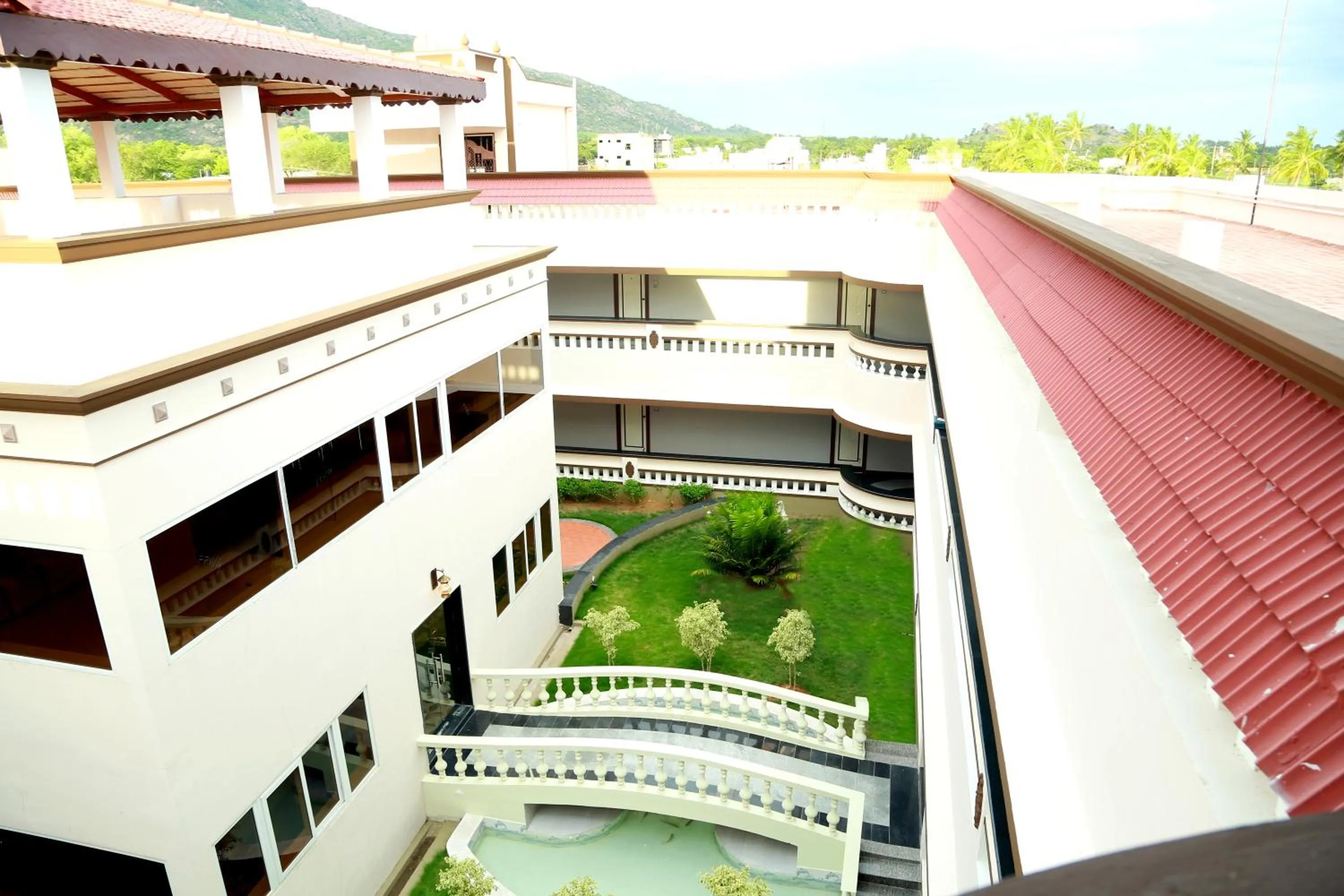 Garden in Athena Hotel