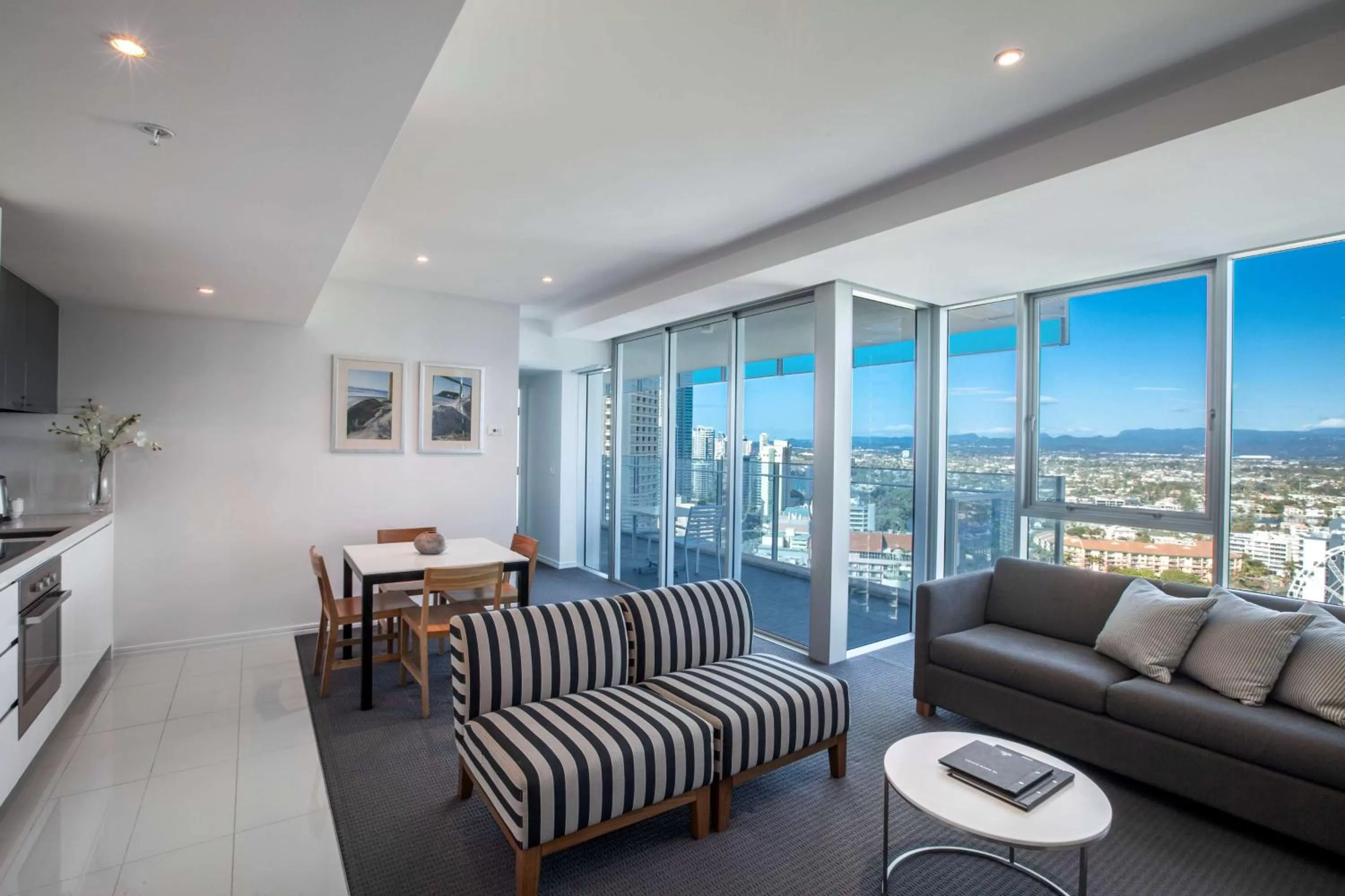 Living room in Hilton Surfers Paradise Hotel & Residences