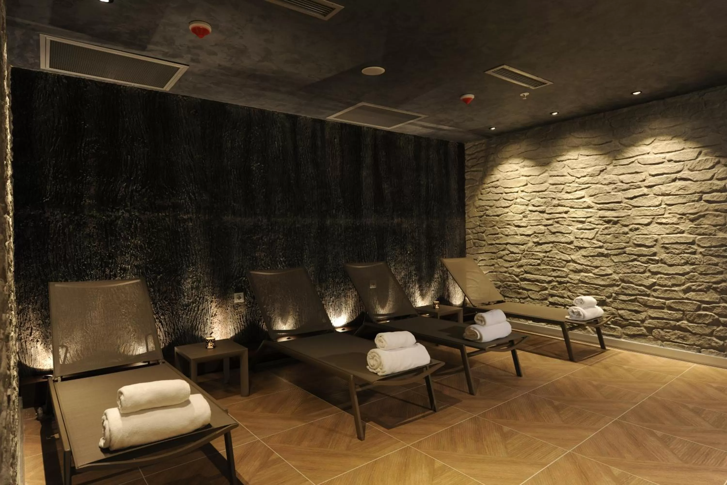 sunbed in Le Petit Palace Hotel - Special Category