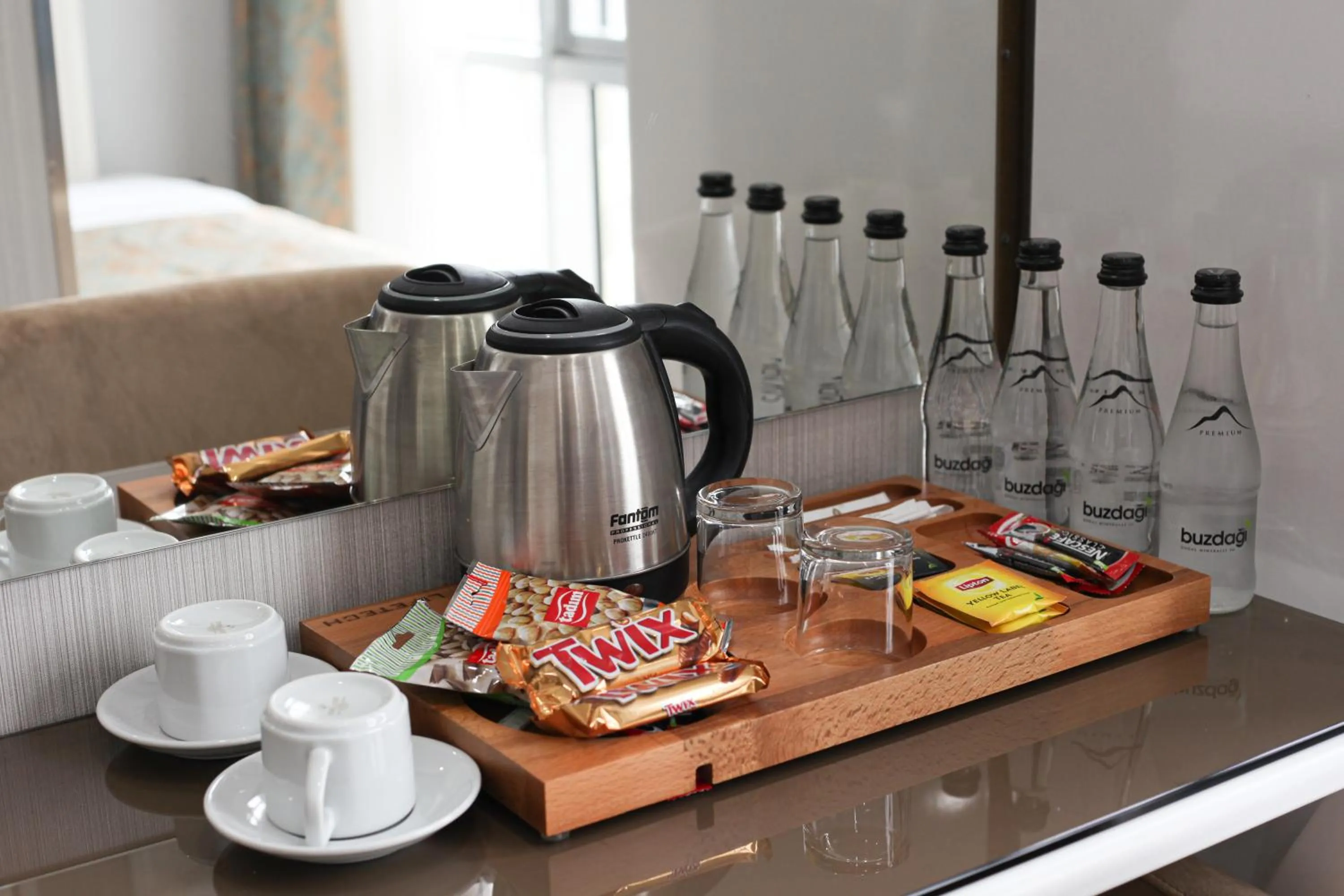 Food and drinks in White Monarch Hotel