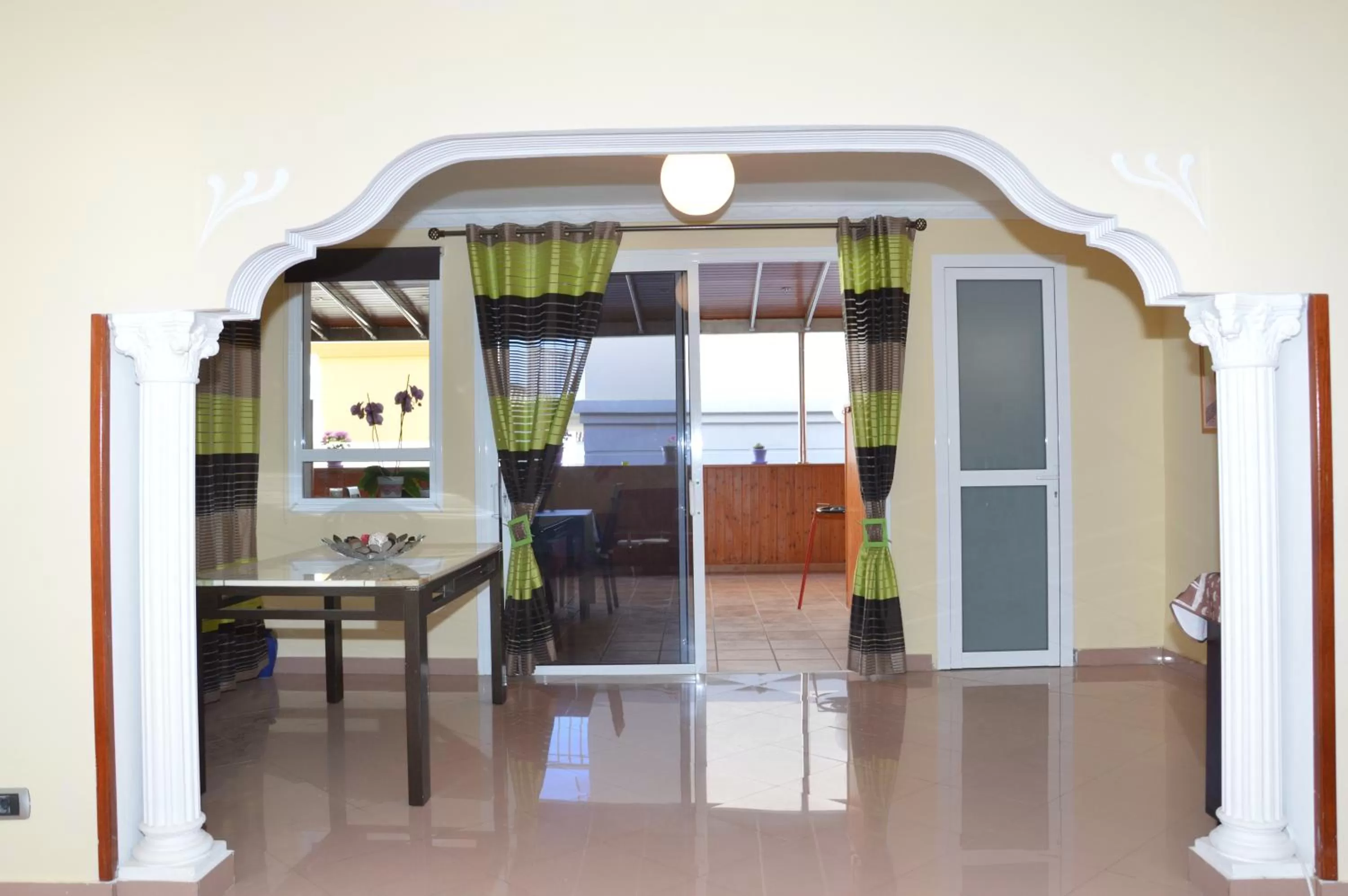 Communal lounge/ TV room in B&B Paraiso del Sol