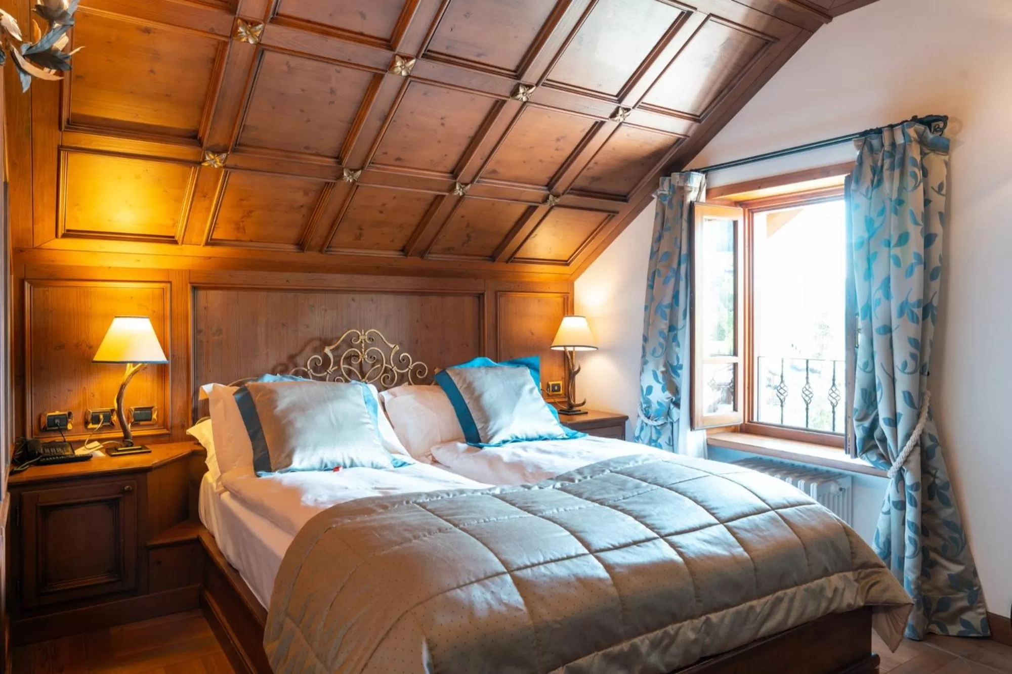 Bed in Ambra Cortina Luxury&Fashion Hotel