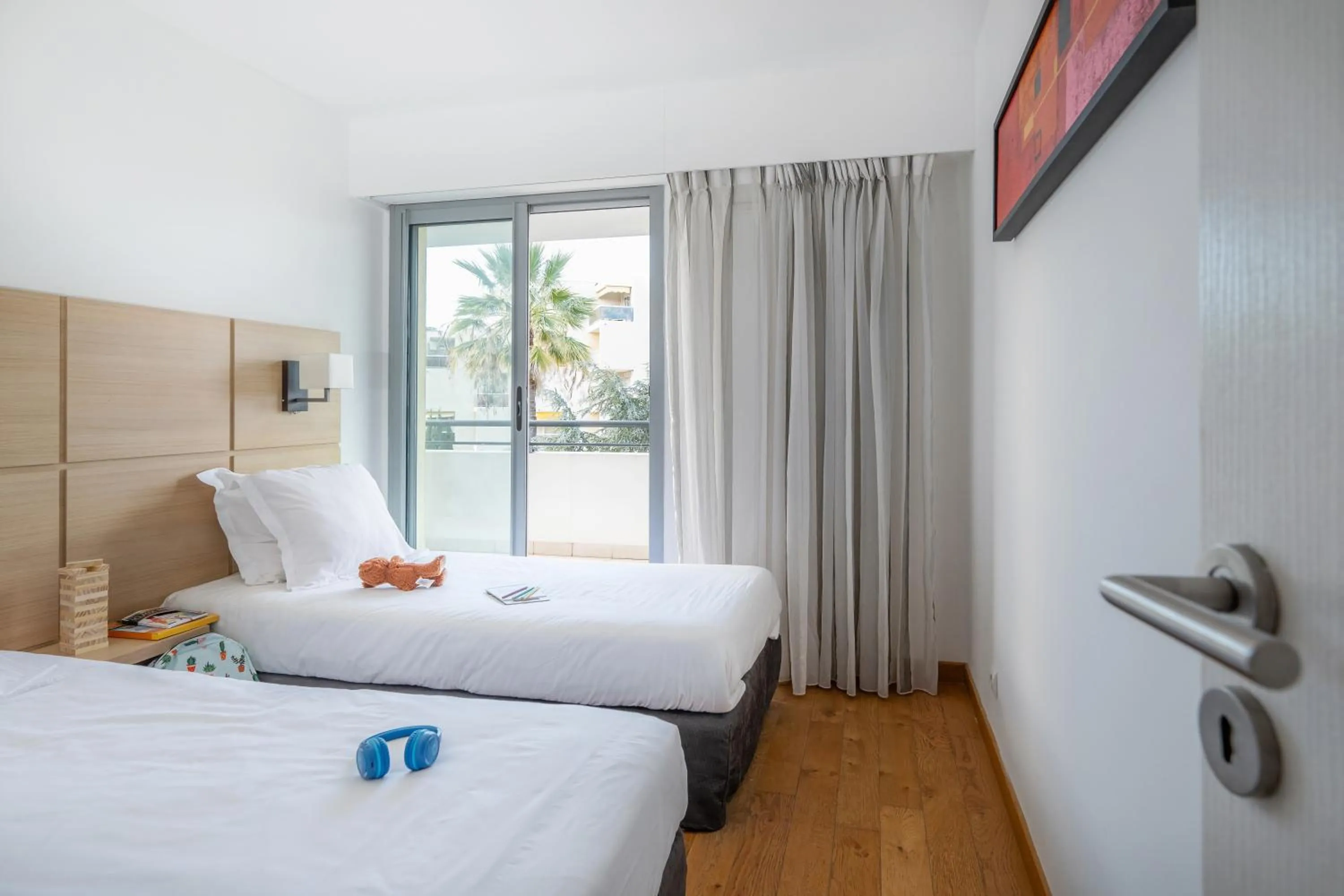 Bedroom, Bed in Nemea Appart Hotel Le Lido Cagnes sur Mer