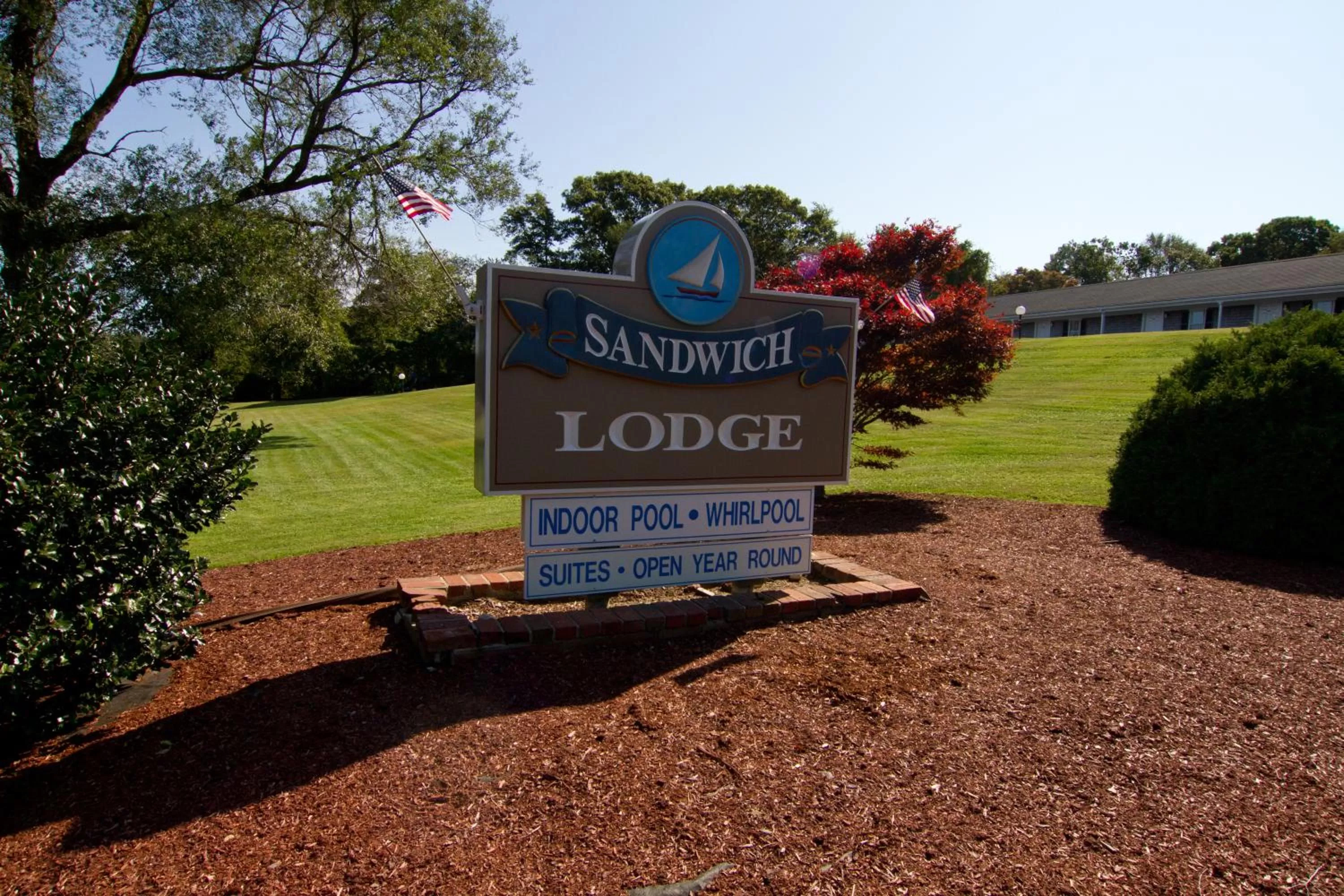 Facade/entrance in Sandwich Lodge & Resort