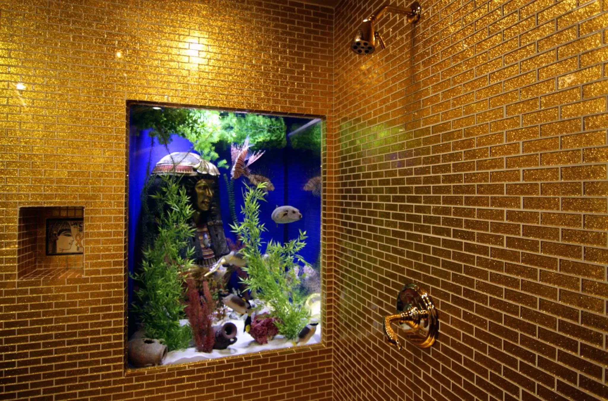 Shower in The Roxbury