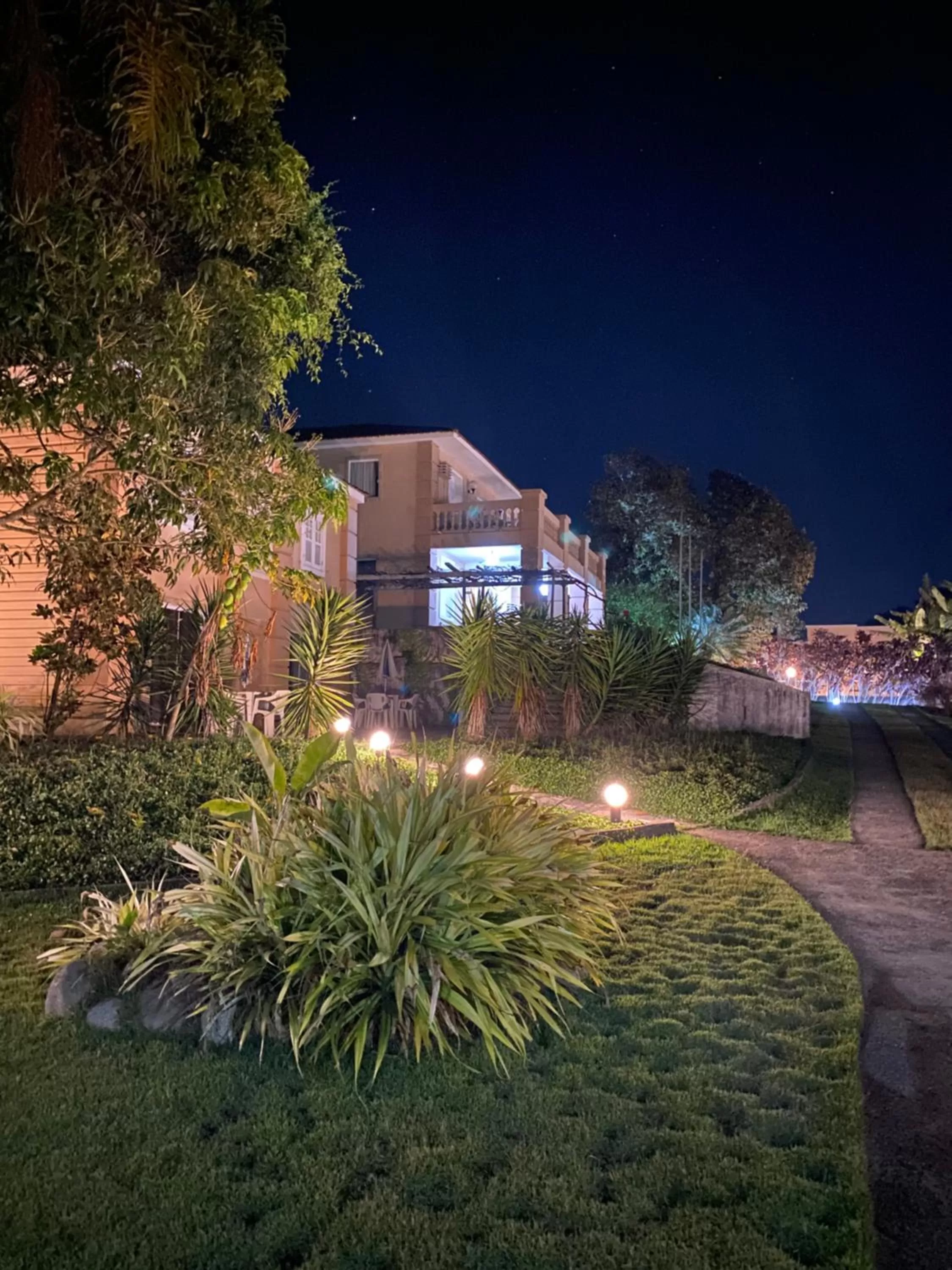 Garden view, Property Building in Hotel La Ponsa Itatiaia