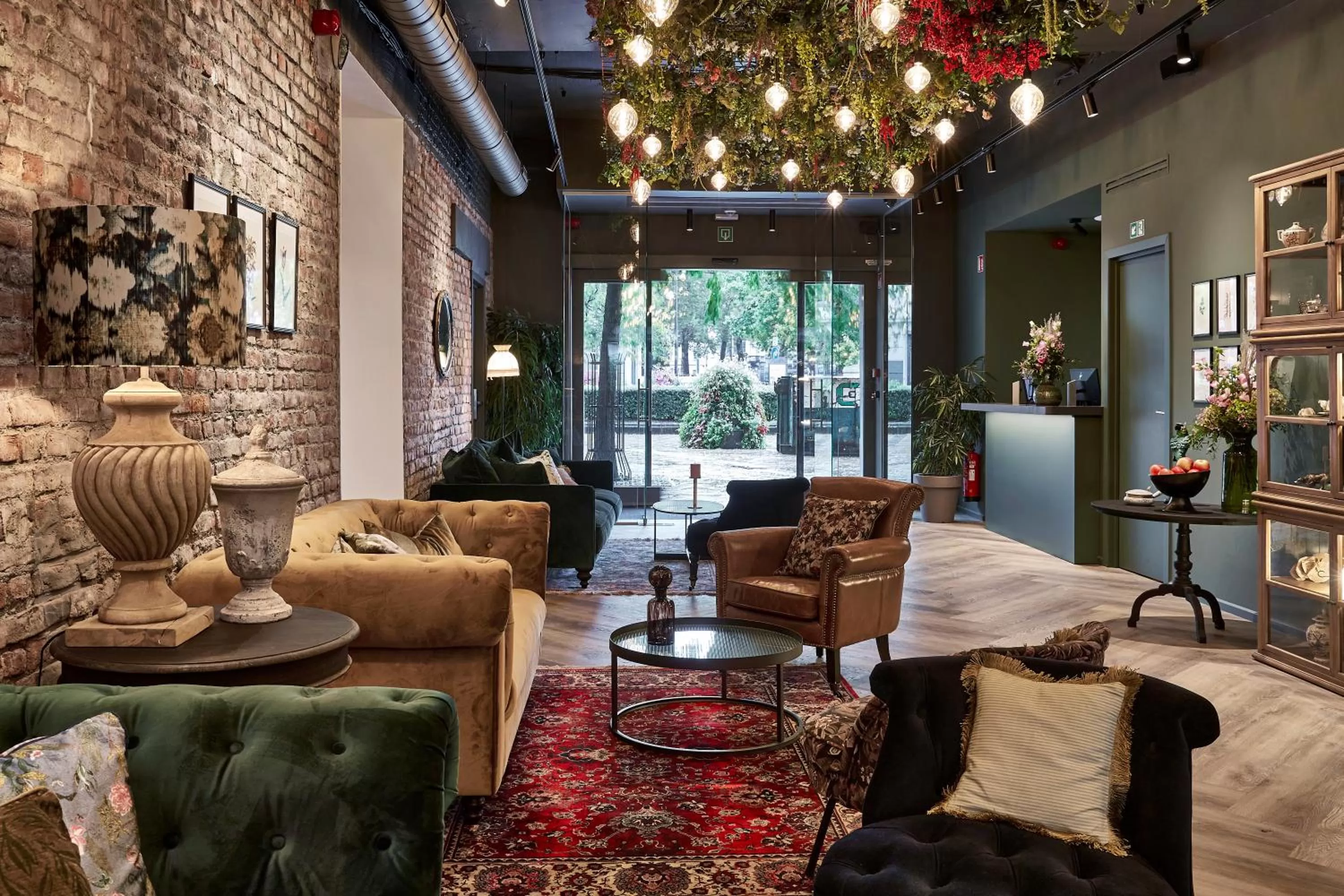 Living room in Urban Yard Hotel