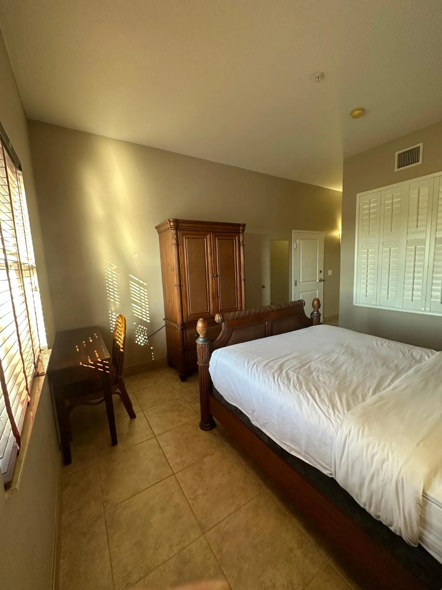 One-Bedroom Suite in Tahitian Inn Boutique Hotel Tampa