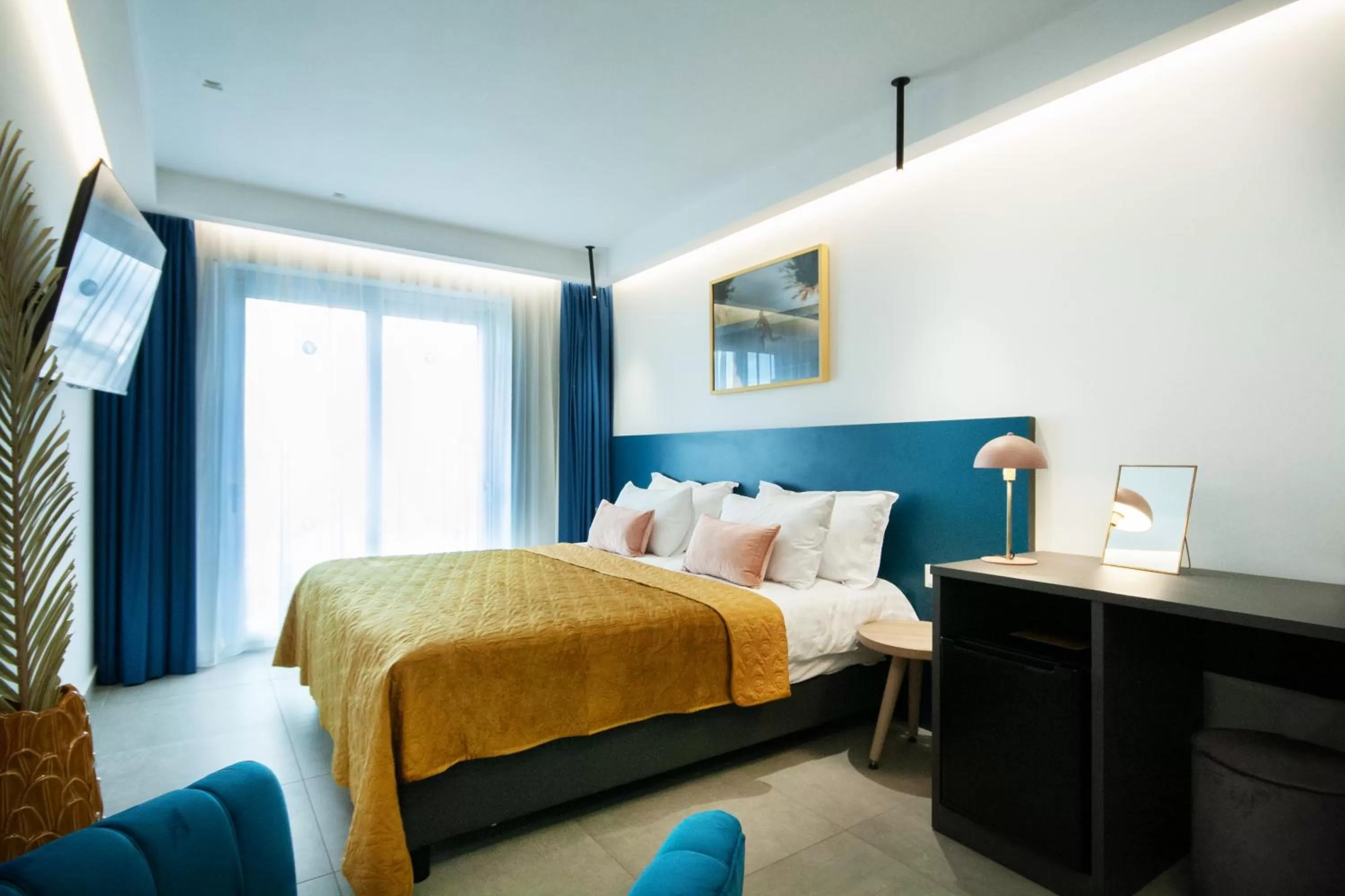 Deluxe Double Room in V Hotel