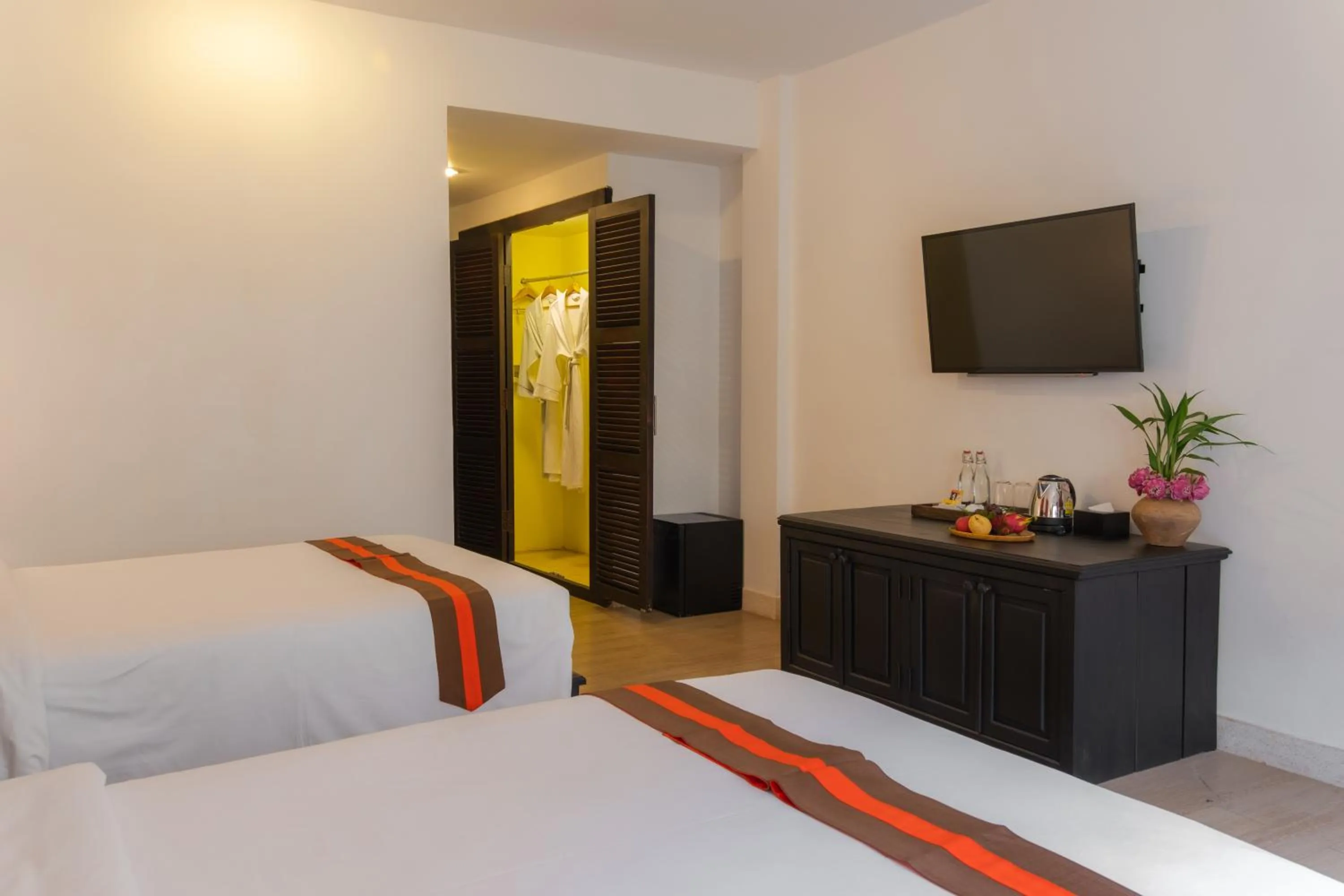 Bed in Pandora Suite D'Angkor