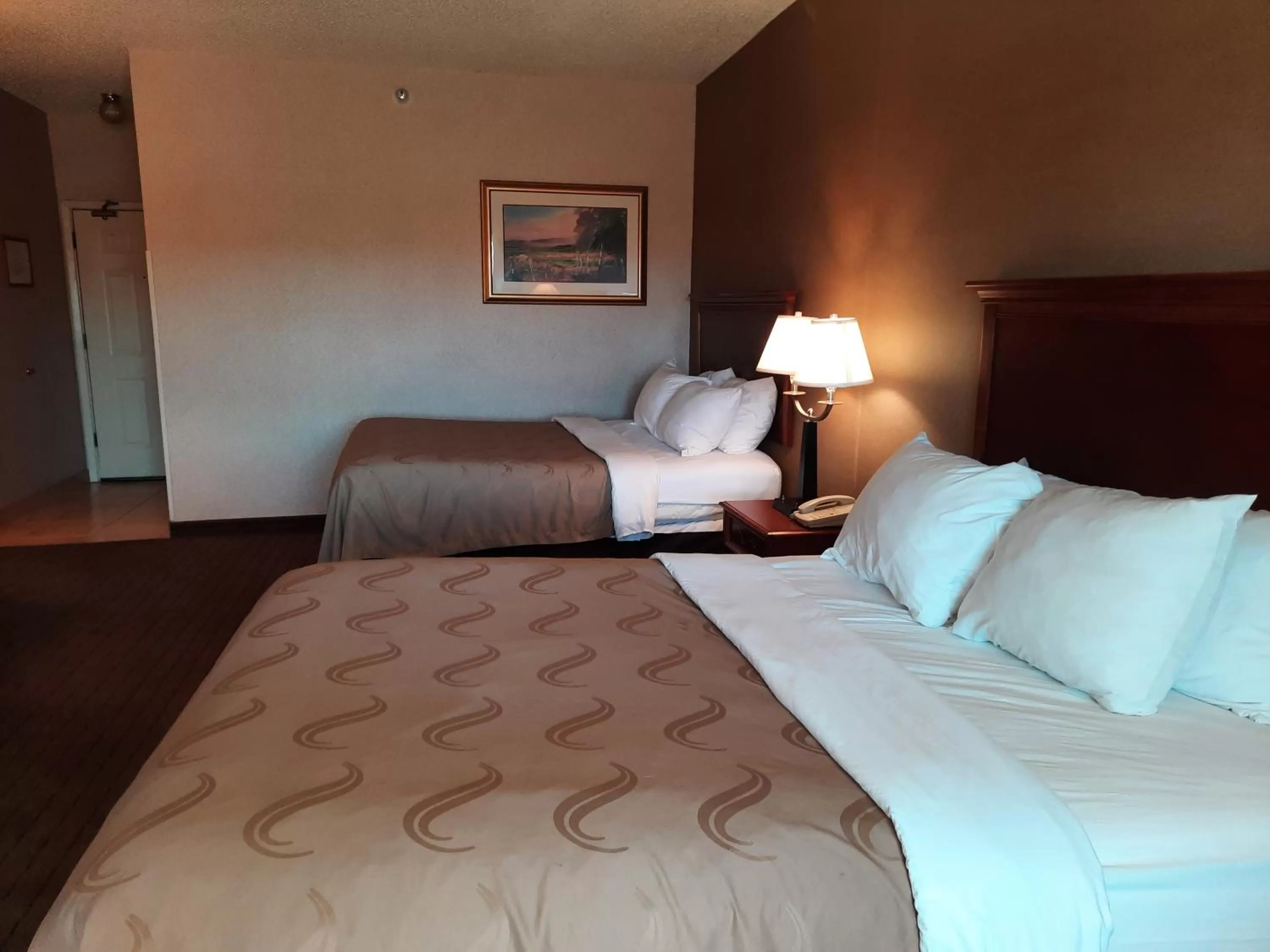 Bedroom, Bed in Quality Inn & Suites Grants - I-40