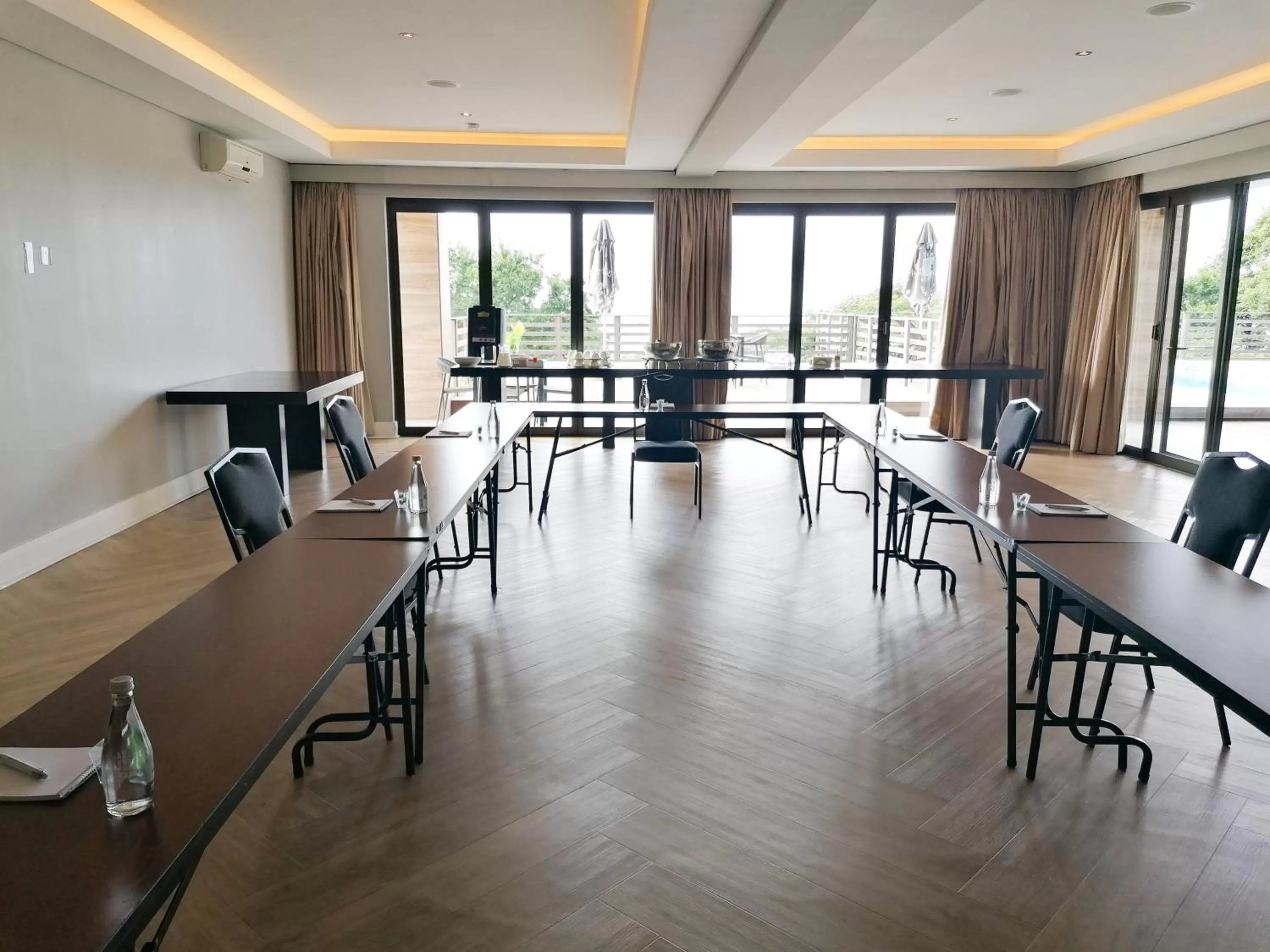Meeting/conference room in Endless Horizons Boutique Hotel