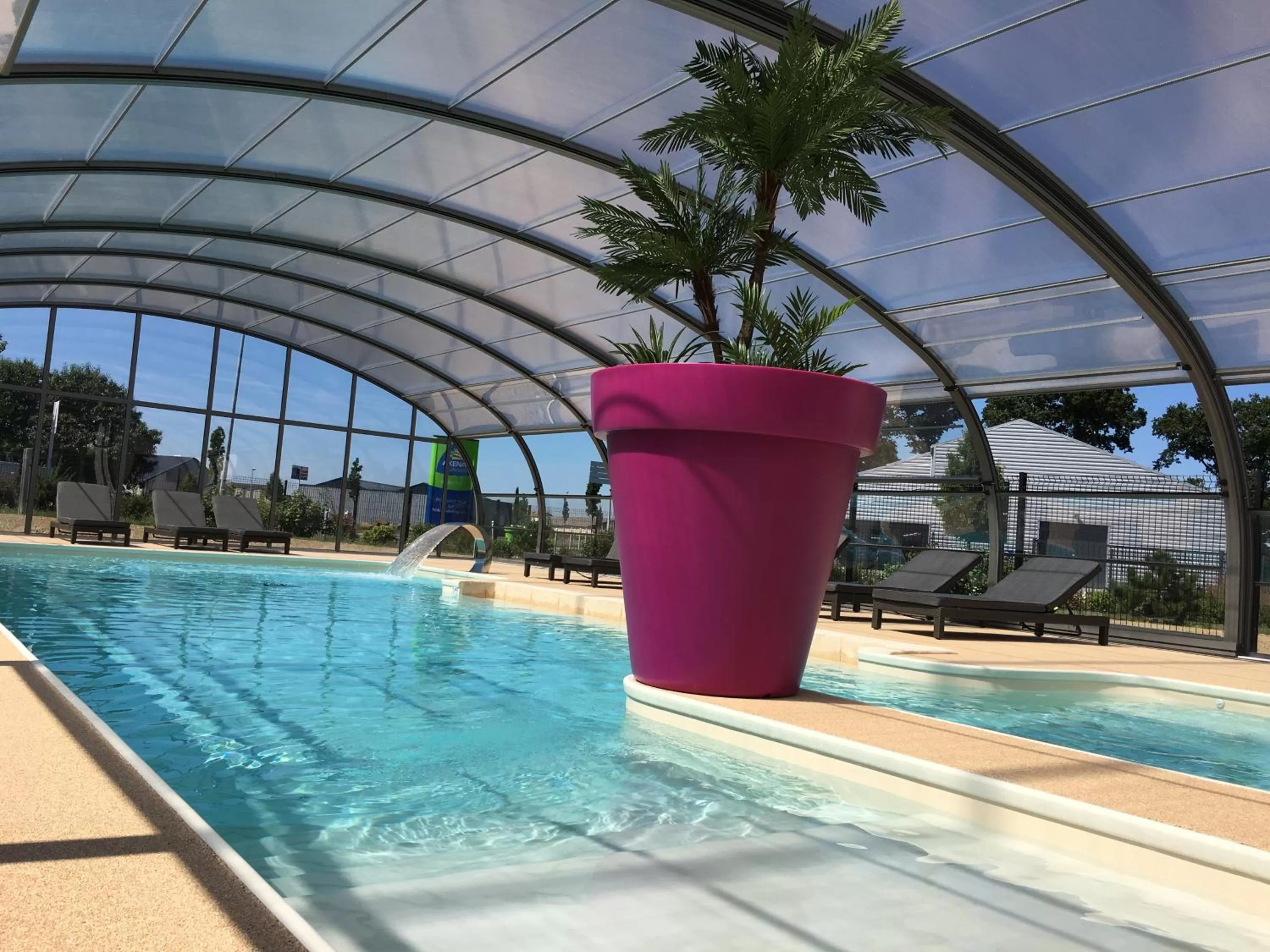 Pool view in Kyriad Dol-de-Bretagne