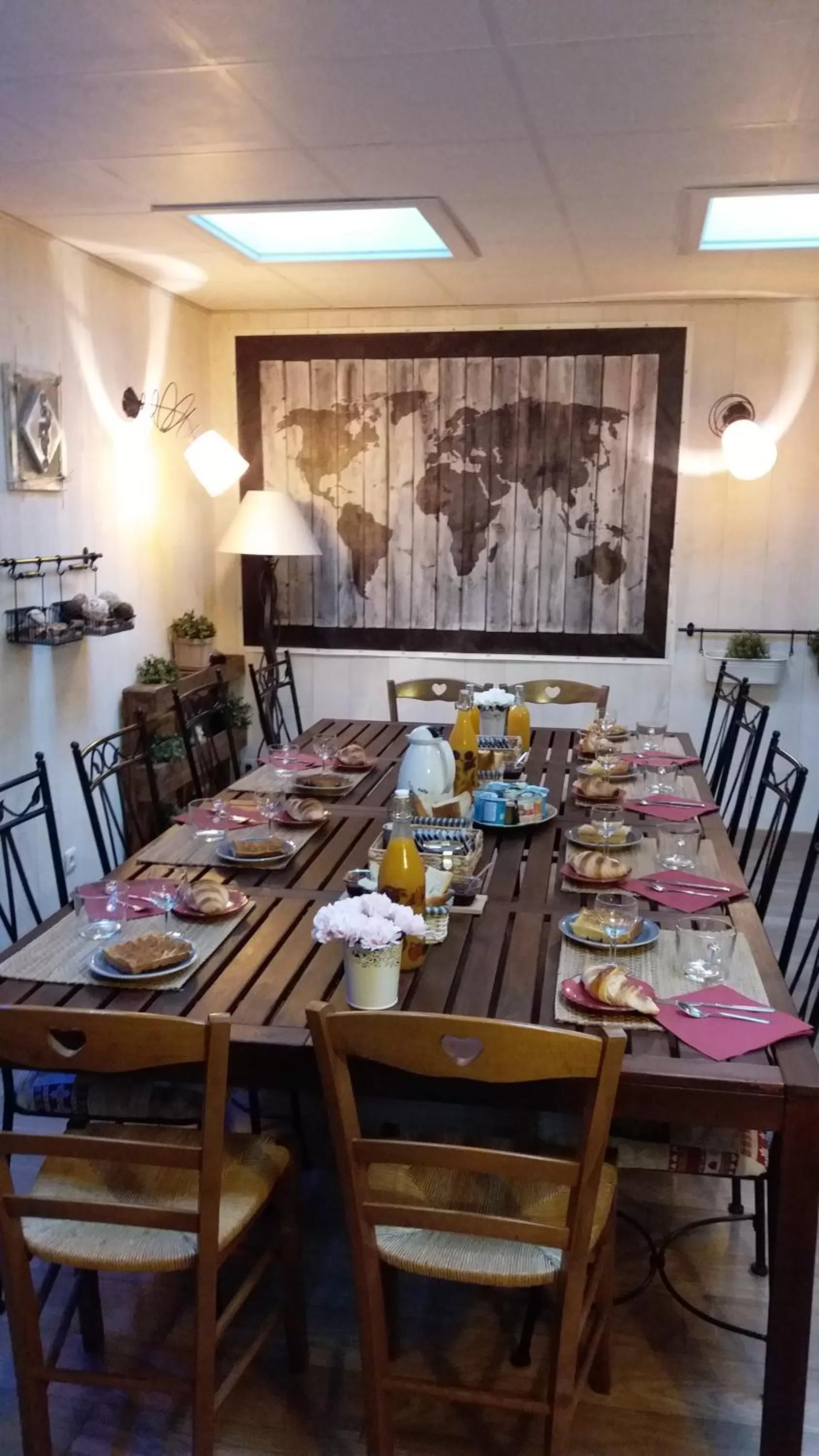 Food and drinks in Le Patio de Luchon