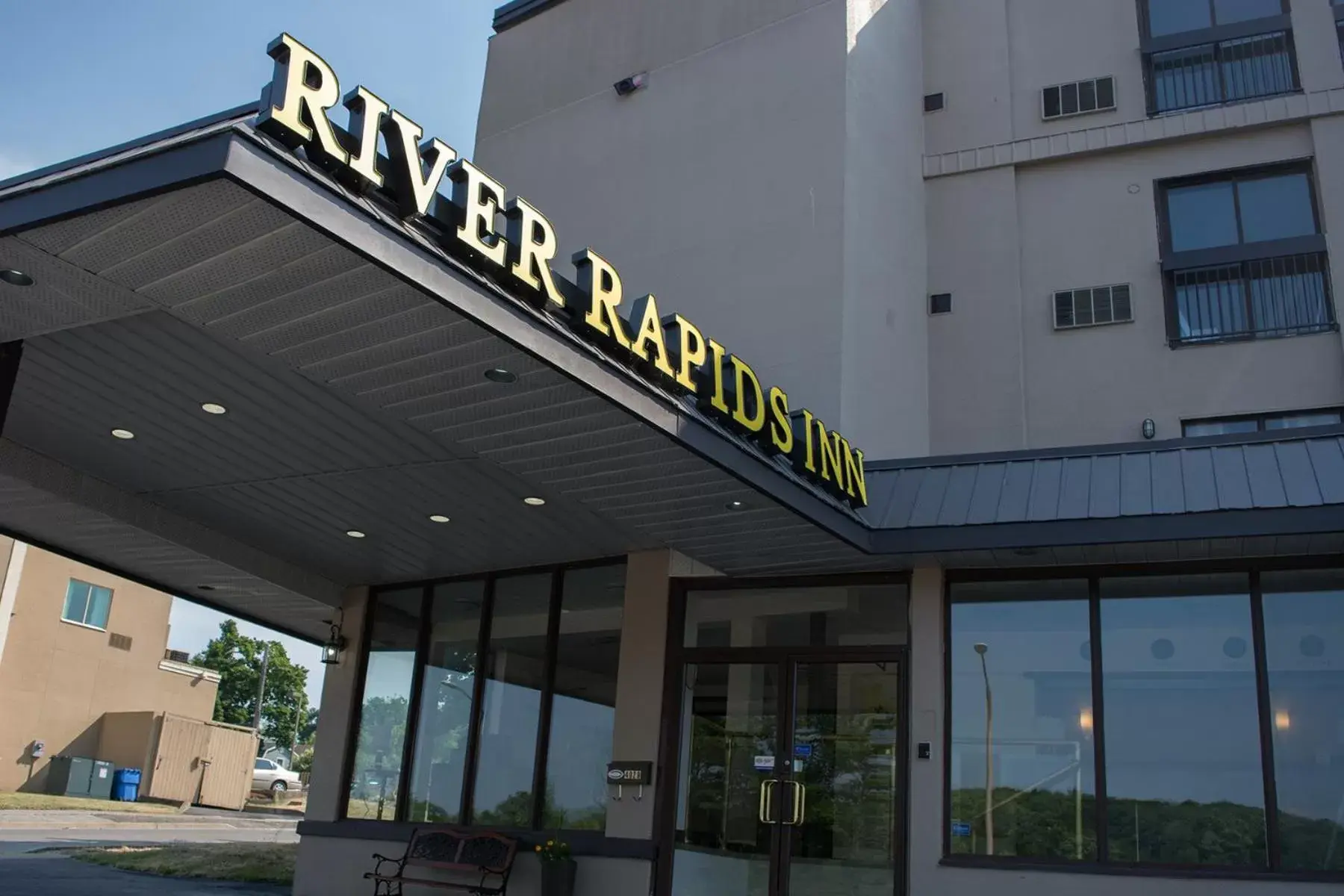 River Rapids Inn River Rapids Inn