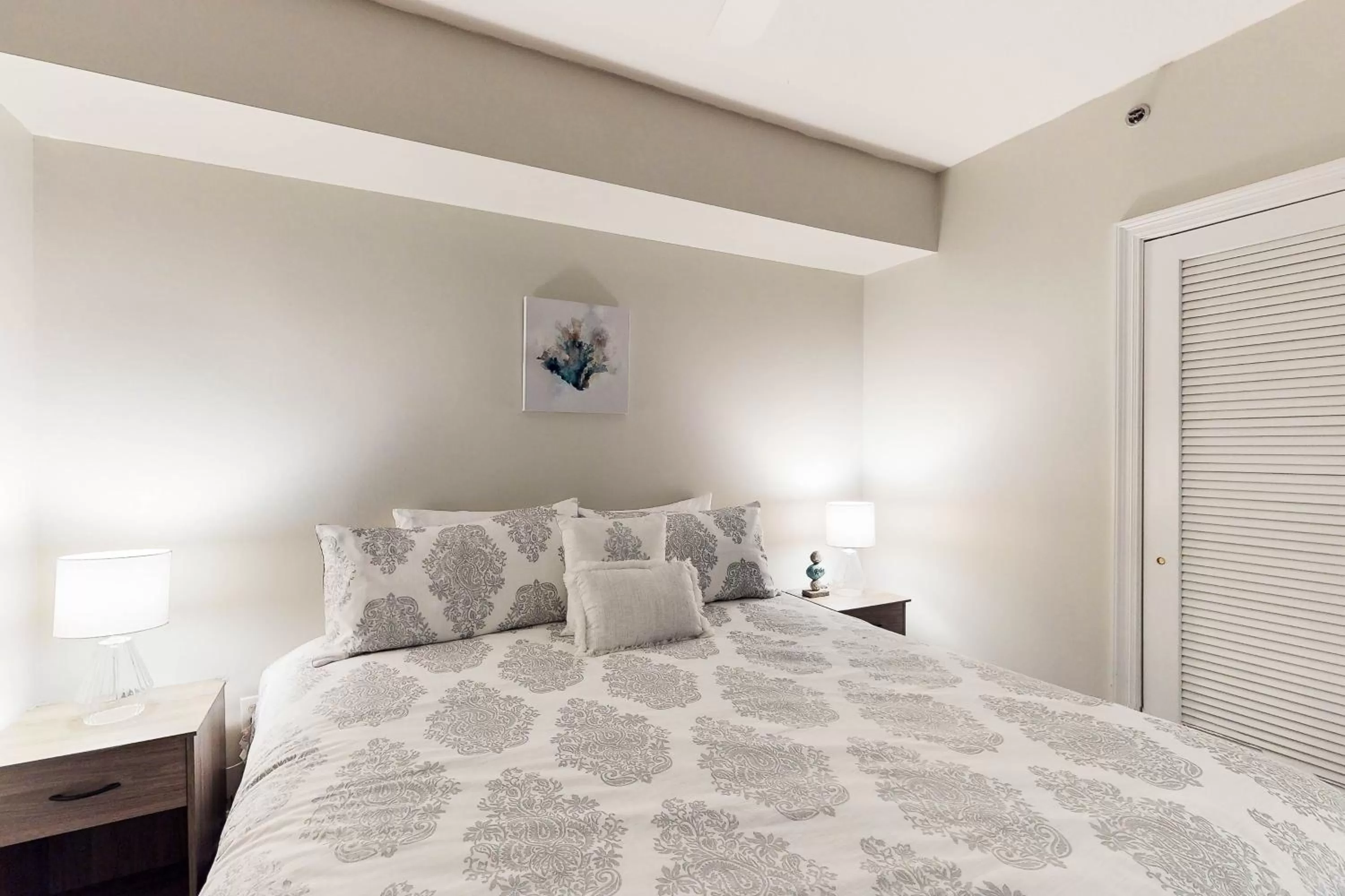 Bed in Sterling Shores