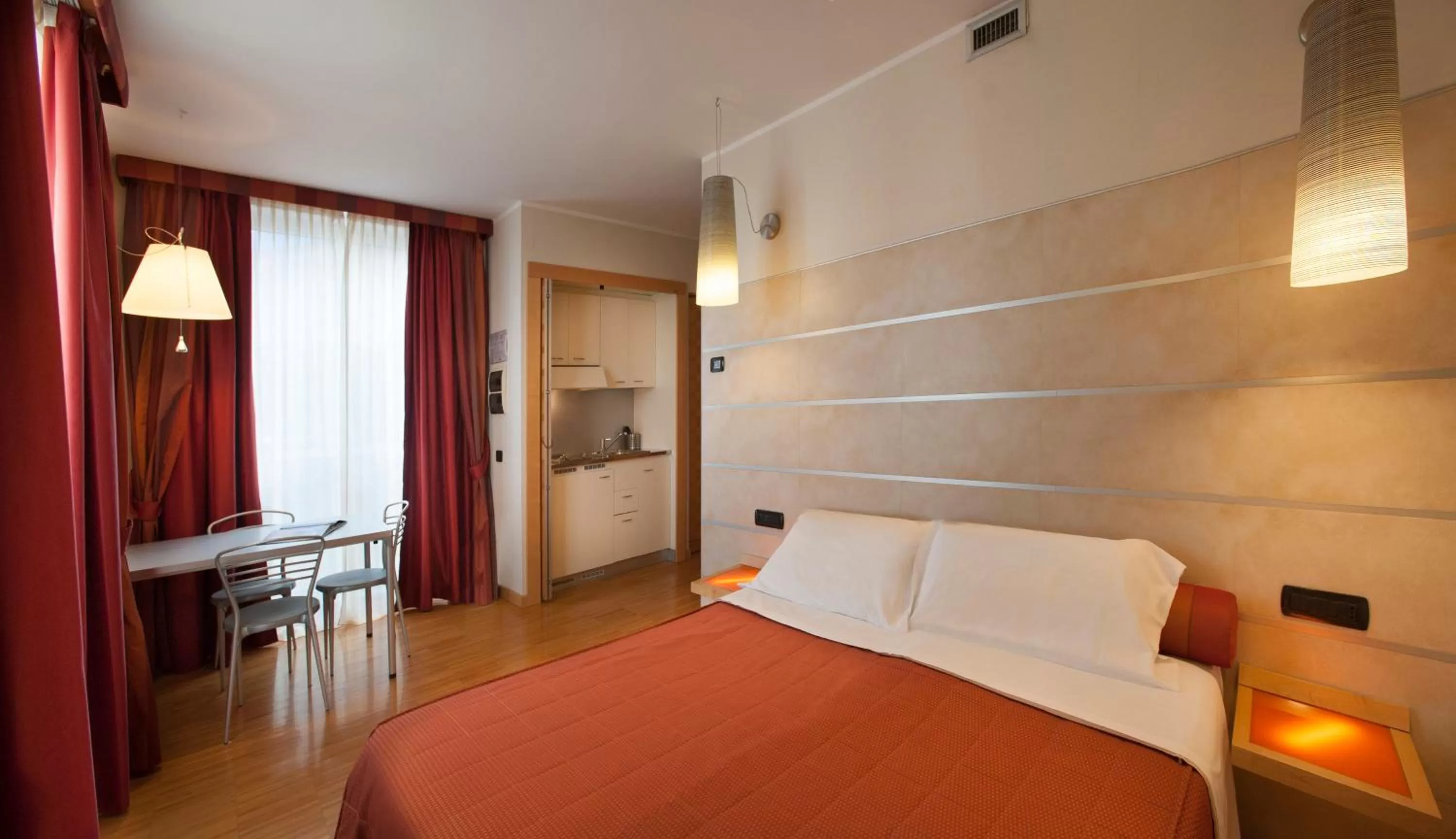 Photo of the whole room, Bed in AlbaResidence Masera26