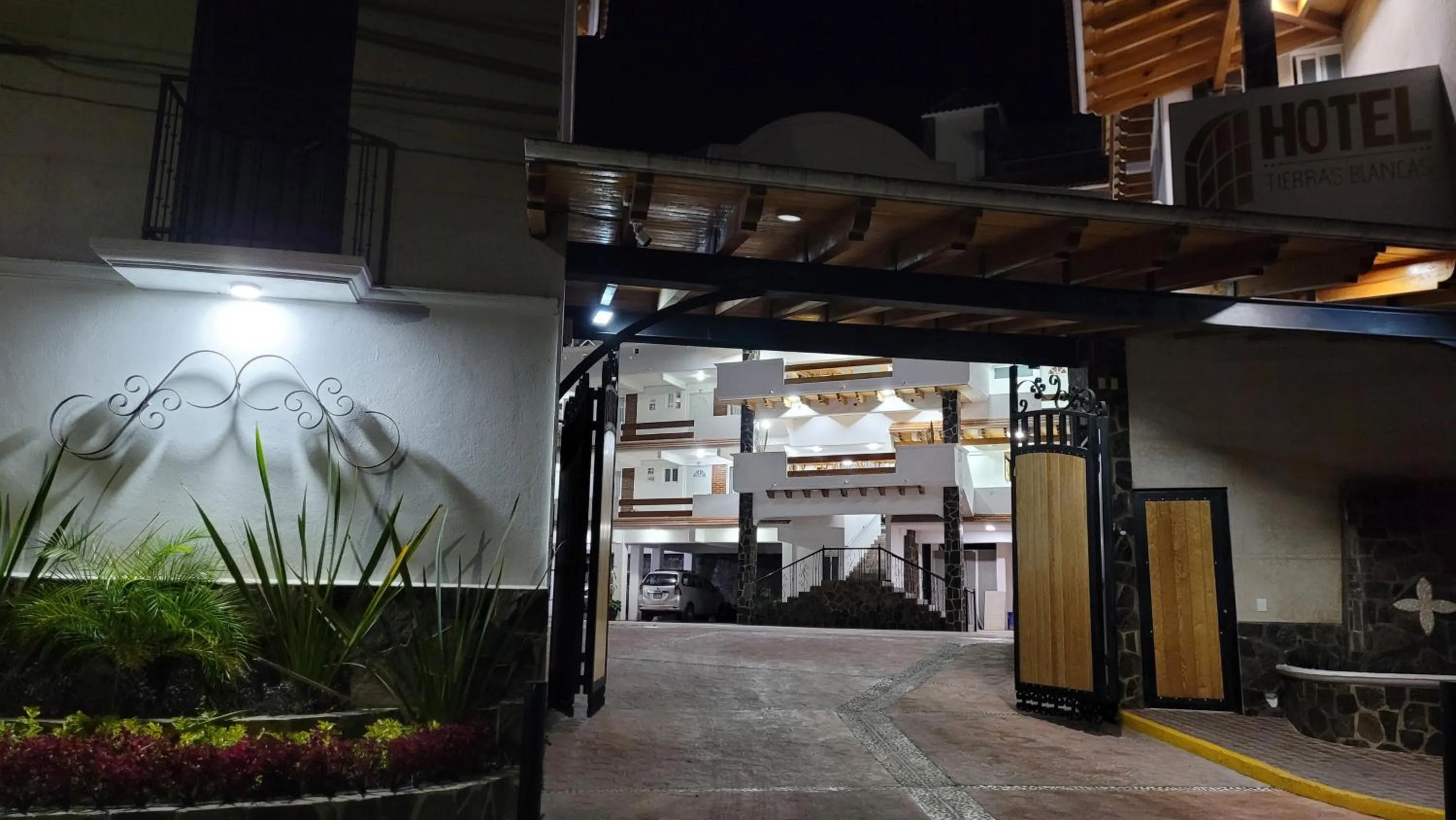 Property building in Hotel Tierras Blancas