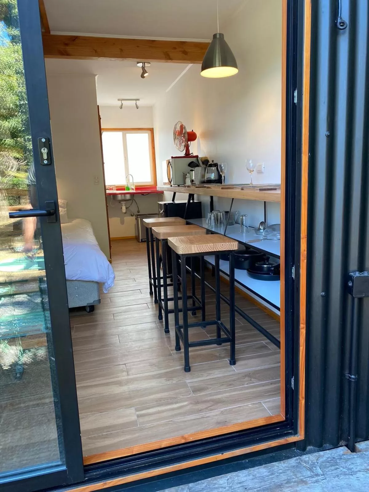 Kitchen/Kitchenette in French Andes Apart Hostel