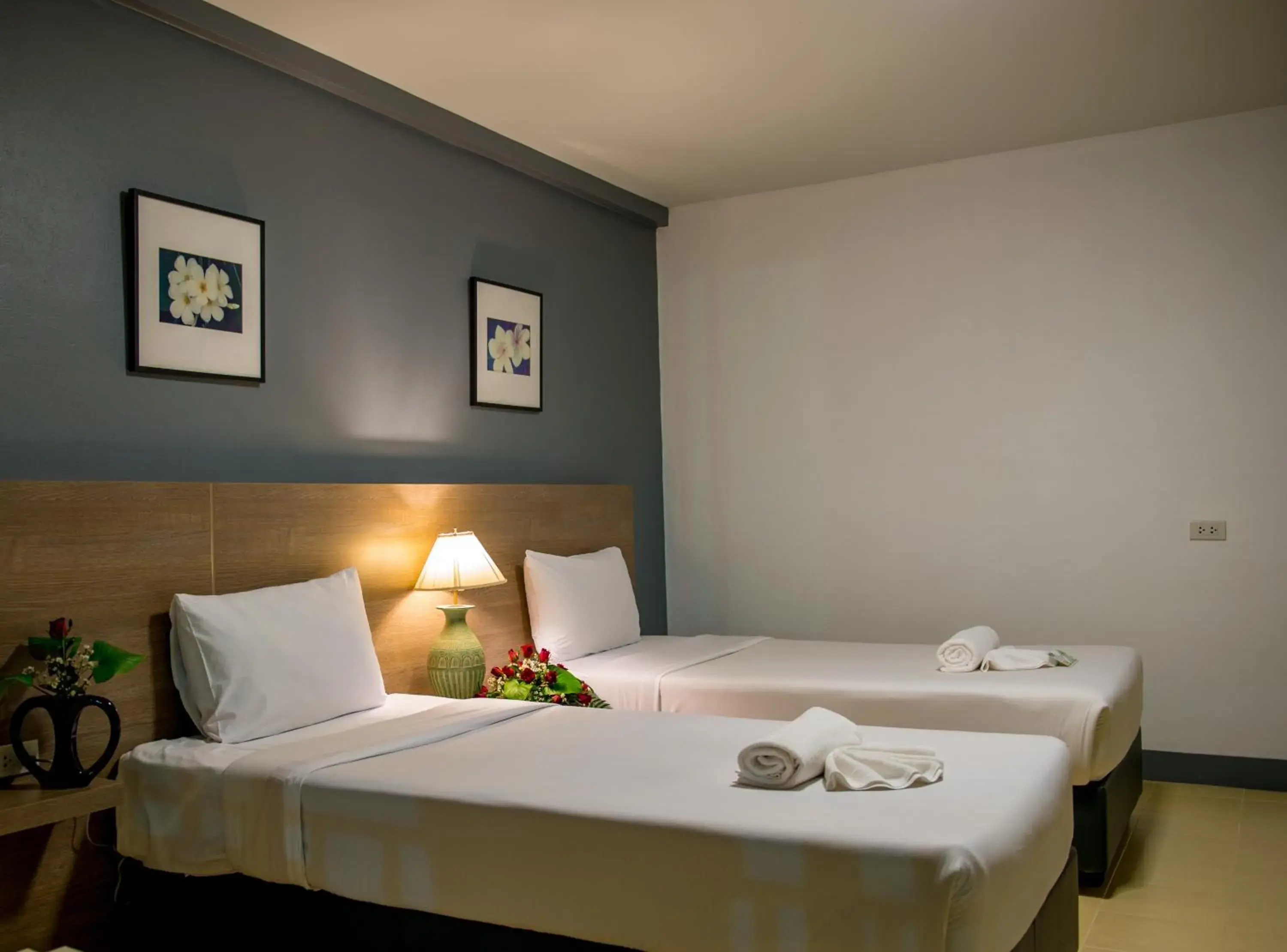 Standard Twin Room with Balcony in Z-Talay House Standard Twin Room with Balcony in Z-Talay House