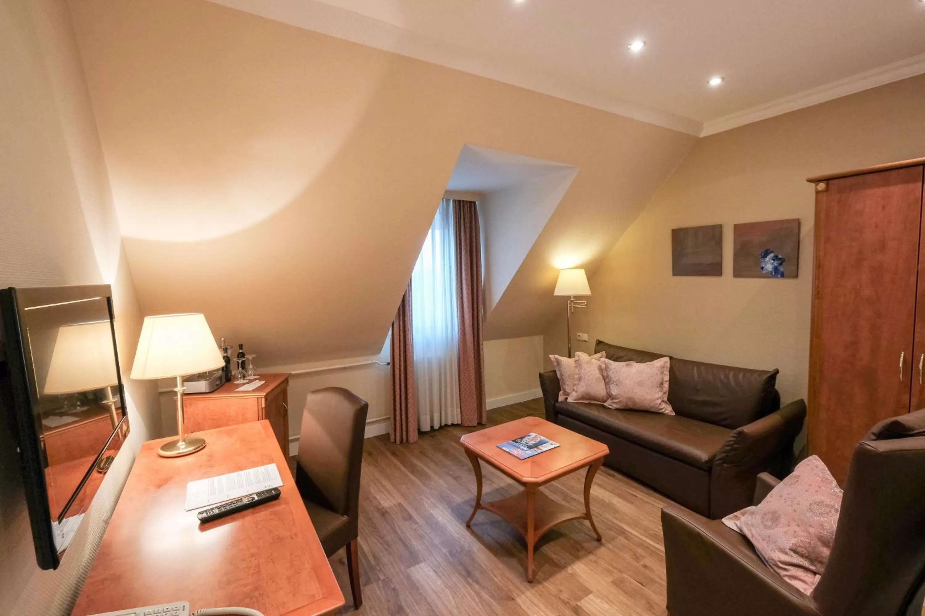 Living room in Hotel Savoy Hannover