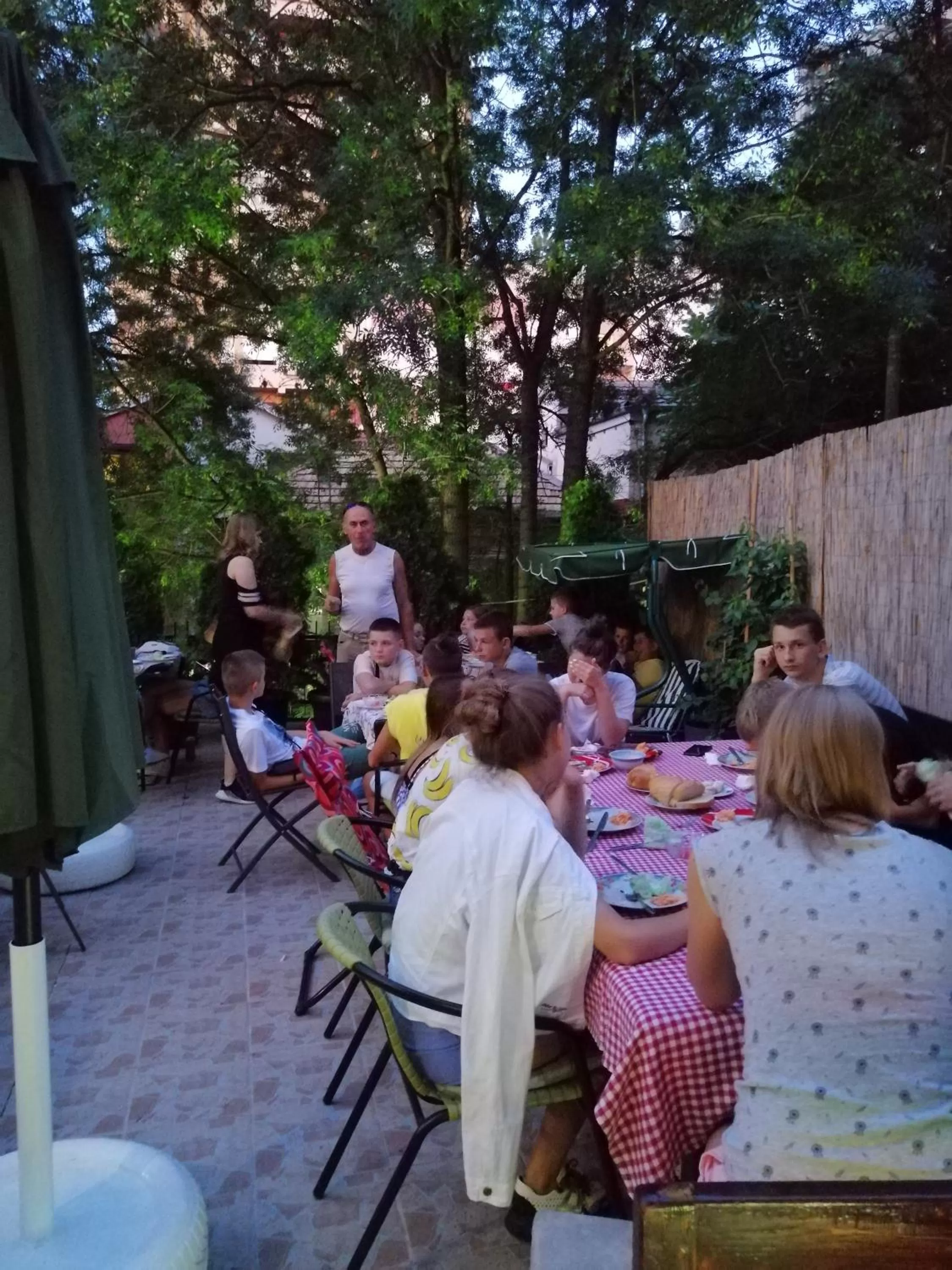 Restaurant/Places to Eat in Guest House GOLDEN COIN