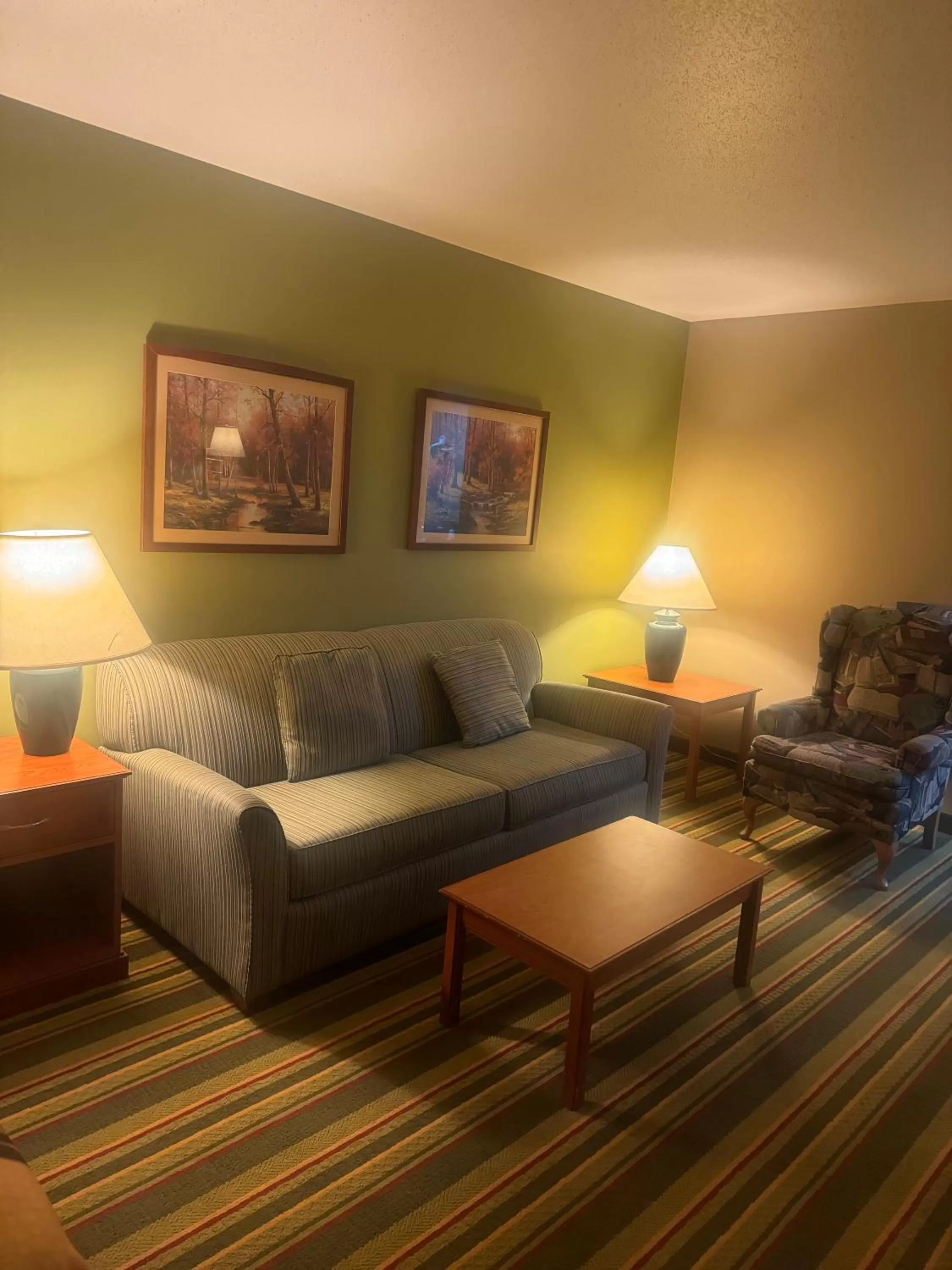 Living room in Super 8 by Wyndham Sparta