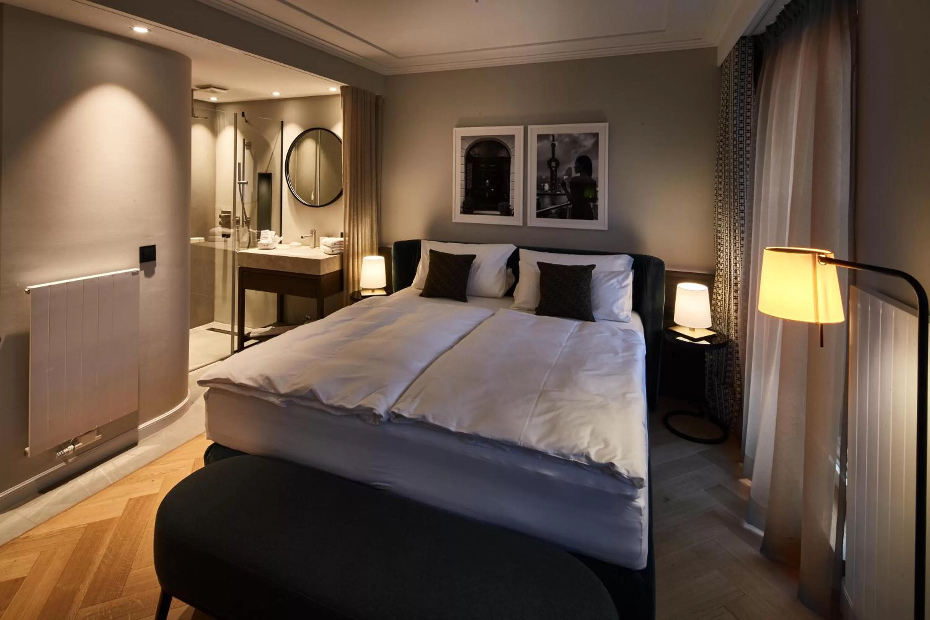 Bed in Clounys Hotel