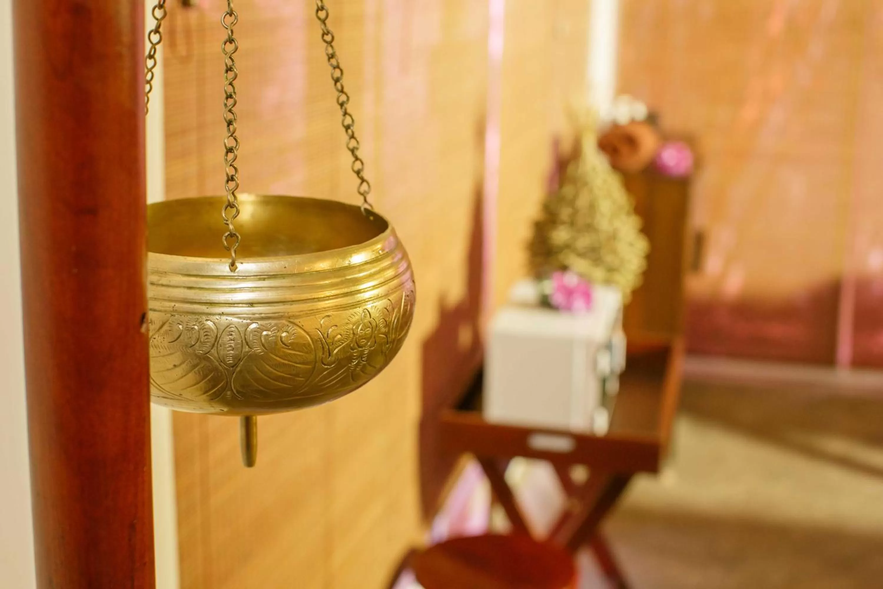 Decorative detail in Citrus Waskaduwa